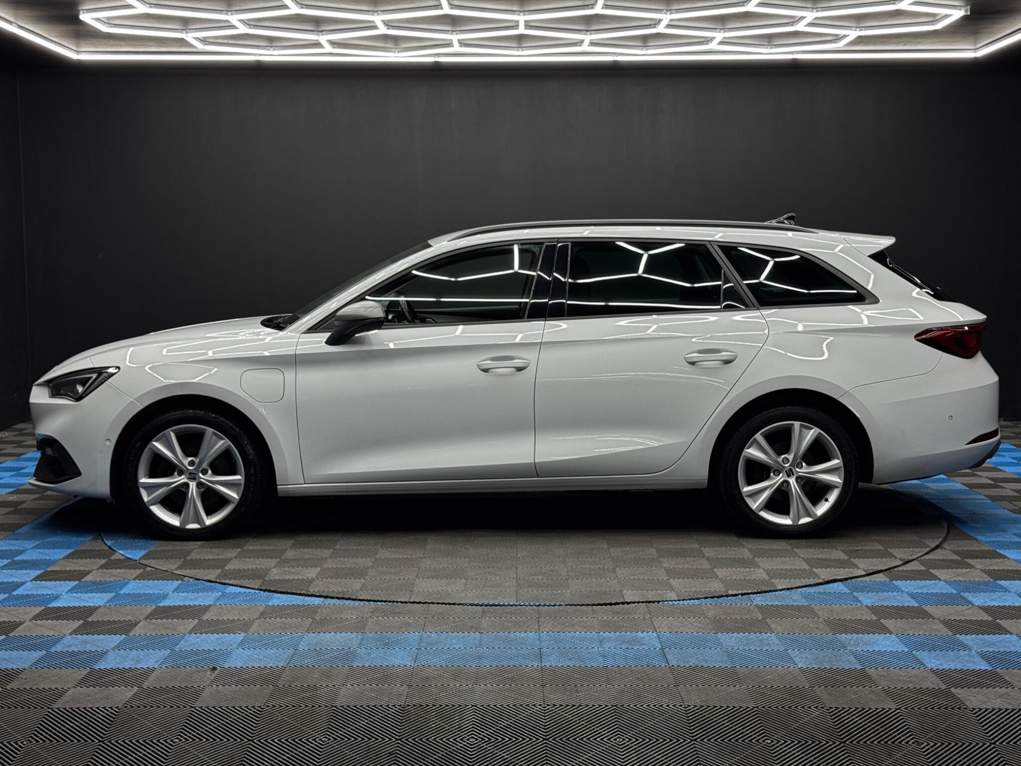 Seat Leon 1.4 eHybrid 12.8kWh FR DSG Euro 6 (s/s) 5dr 5dr Automatic 2026