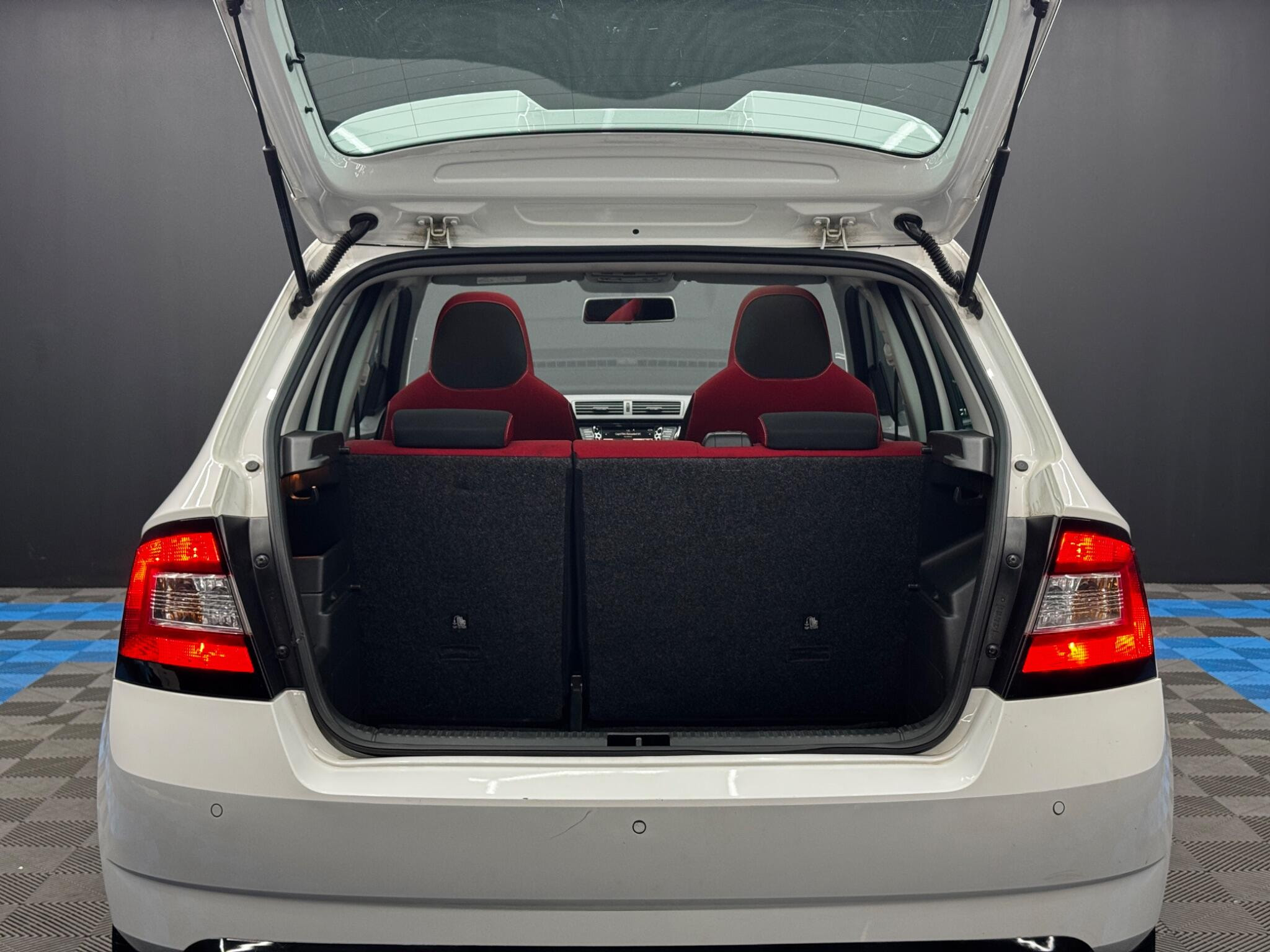 Skoda Fabia 1.2 TSI Monte Carlo Euro 6 (s/s) 5dr 5dr Manual 2026