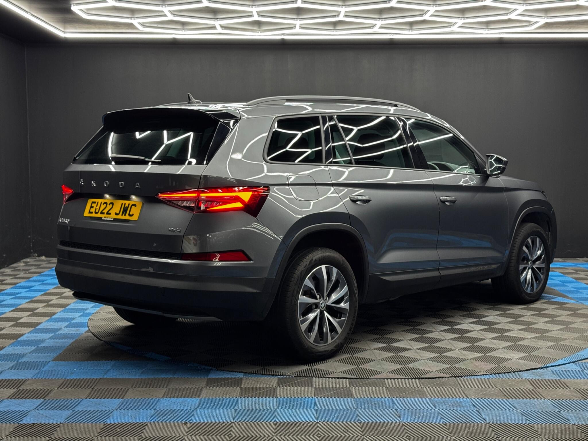 Skoda Kodiaq 2.0 TDI SE Drive DSG 4WD Euro 6 (s/s) 5dr (7 Seat) 5dr Automatic 2026