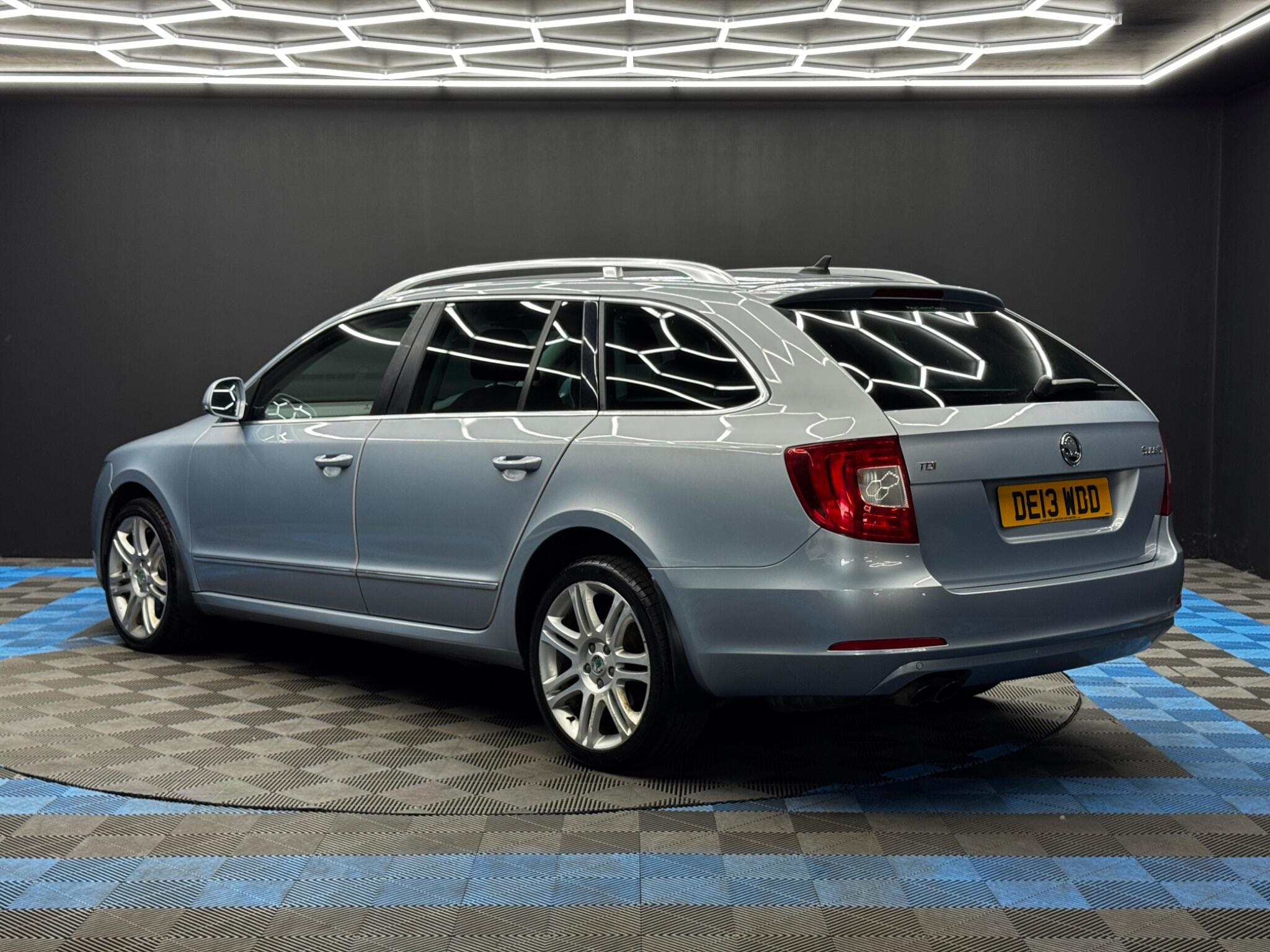 Skoda Superb 2.0 TDI Elegance DSG Euro 5 5dr 5dr Automatic 2026