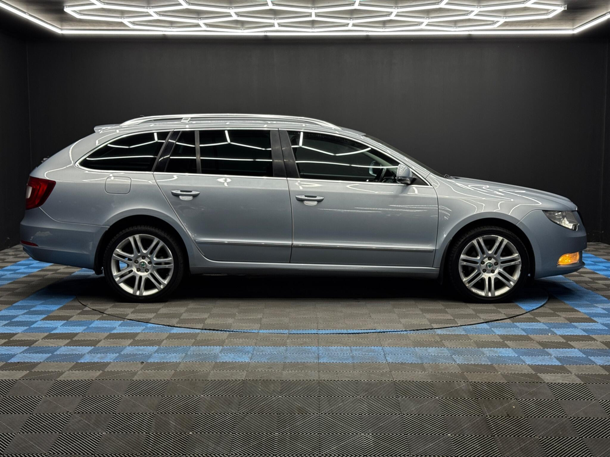Skoda Superb 2.0 TDI Elegance DSG Euro 5 5dr 5dr Automatic 2026