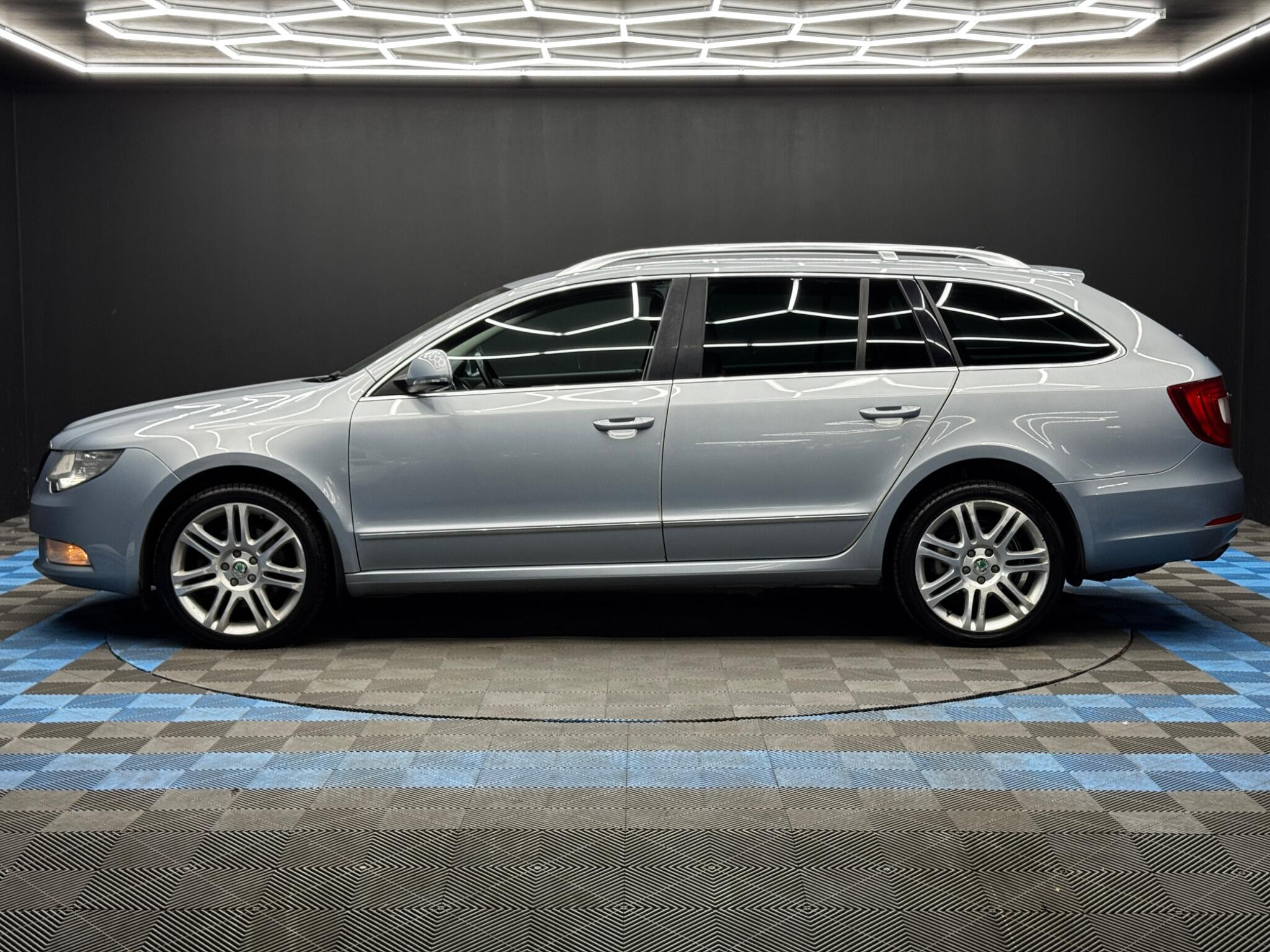 Skoda Superb 2.0 TDI Elegance DSG Euro 5 5dr 5dr Automatic 2026