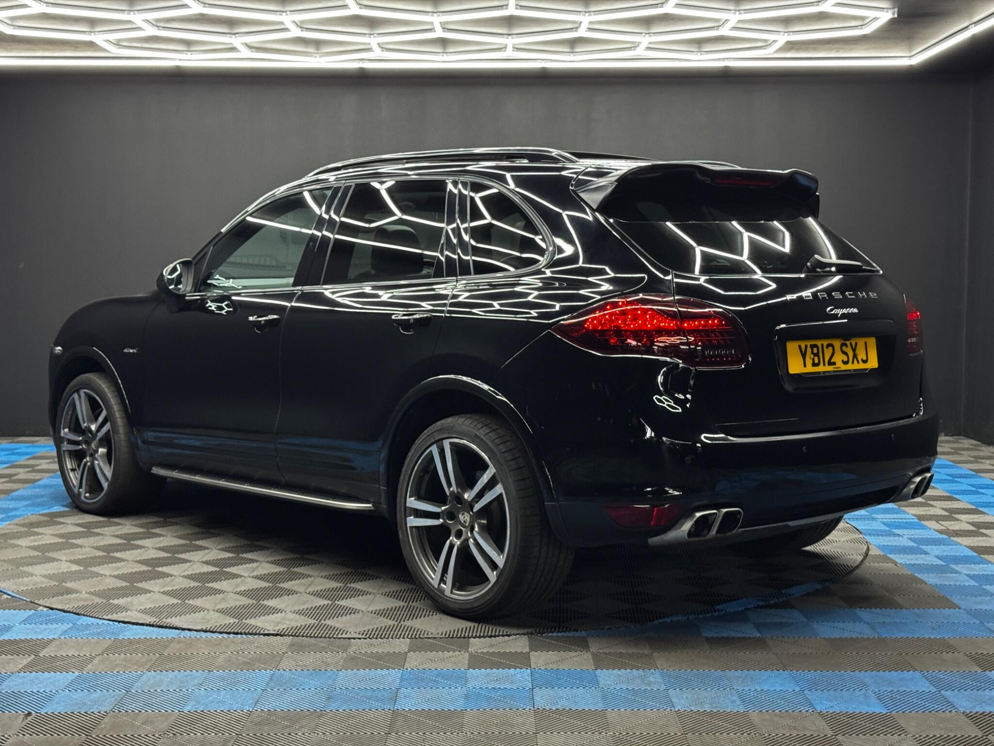 Porsche Cayenne 3.0 TD V6 Tiptronic 4WD Euro 5 (s/s) 5dr 5dr Automatic 2026