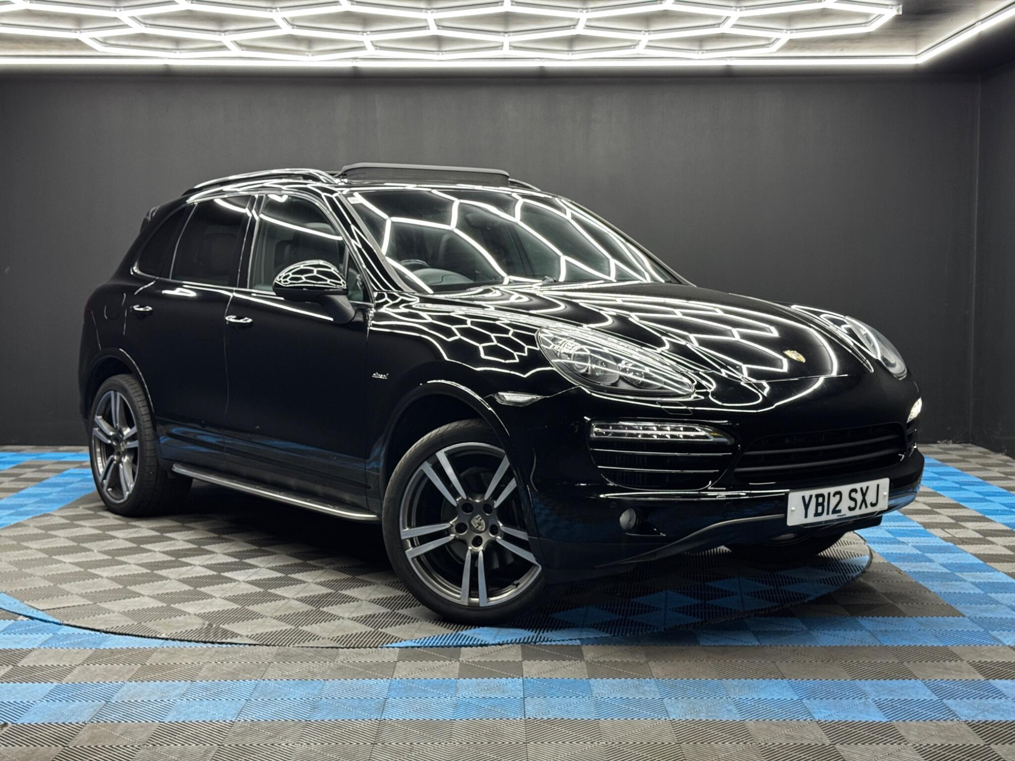 Porsche Cayenne 3.0 TD V6 Tiptronic 4WD Euro 5 (s/s) 5dr 5dr Automatic 2026
