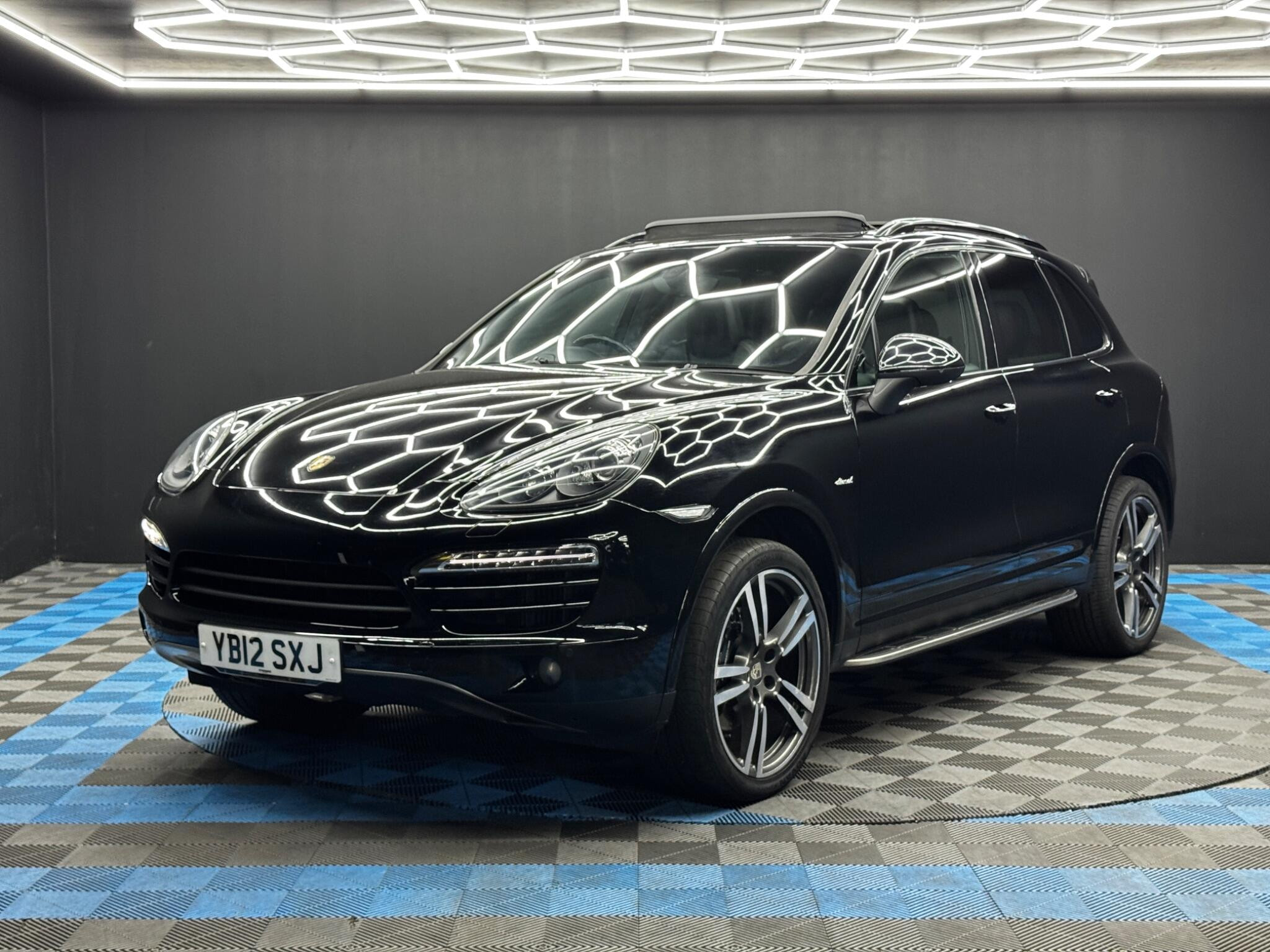 Porsche Cayenne 3.0 TD V6 Tiptronic 4WD Euro 5 (s/s) 5dr 5dr Automatic 2026