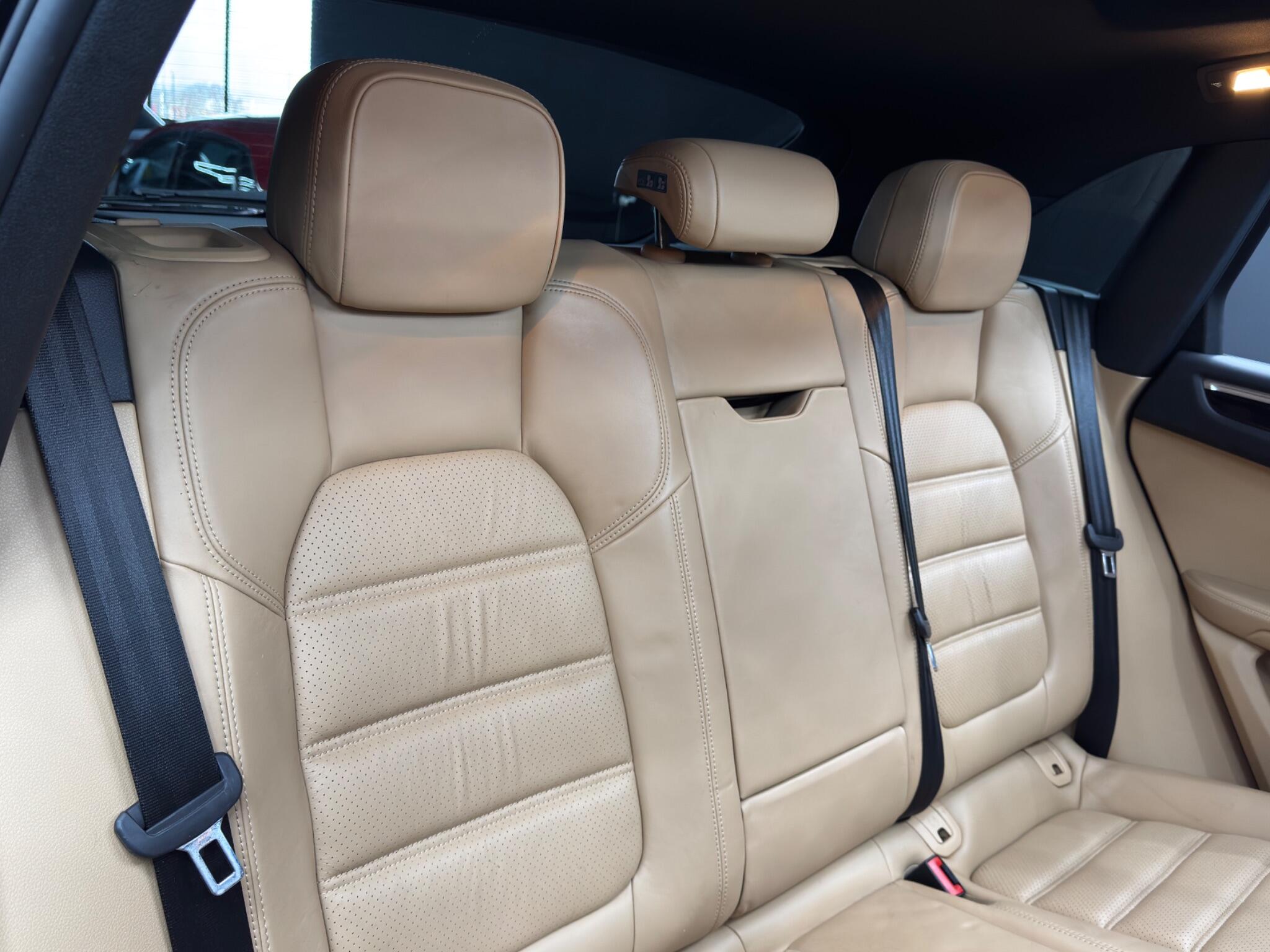 Porsche Macan 3.0 TD V6 S PDK 4WD Euro 6 (s/s) 5dr 5dr Automatic 2026