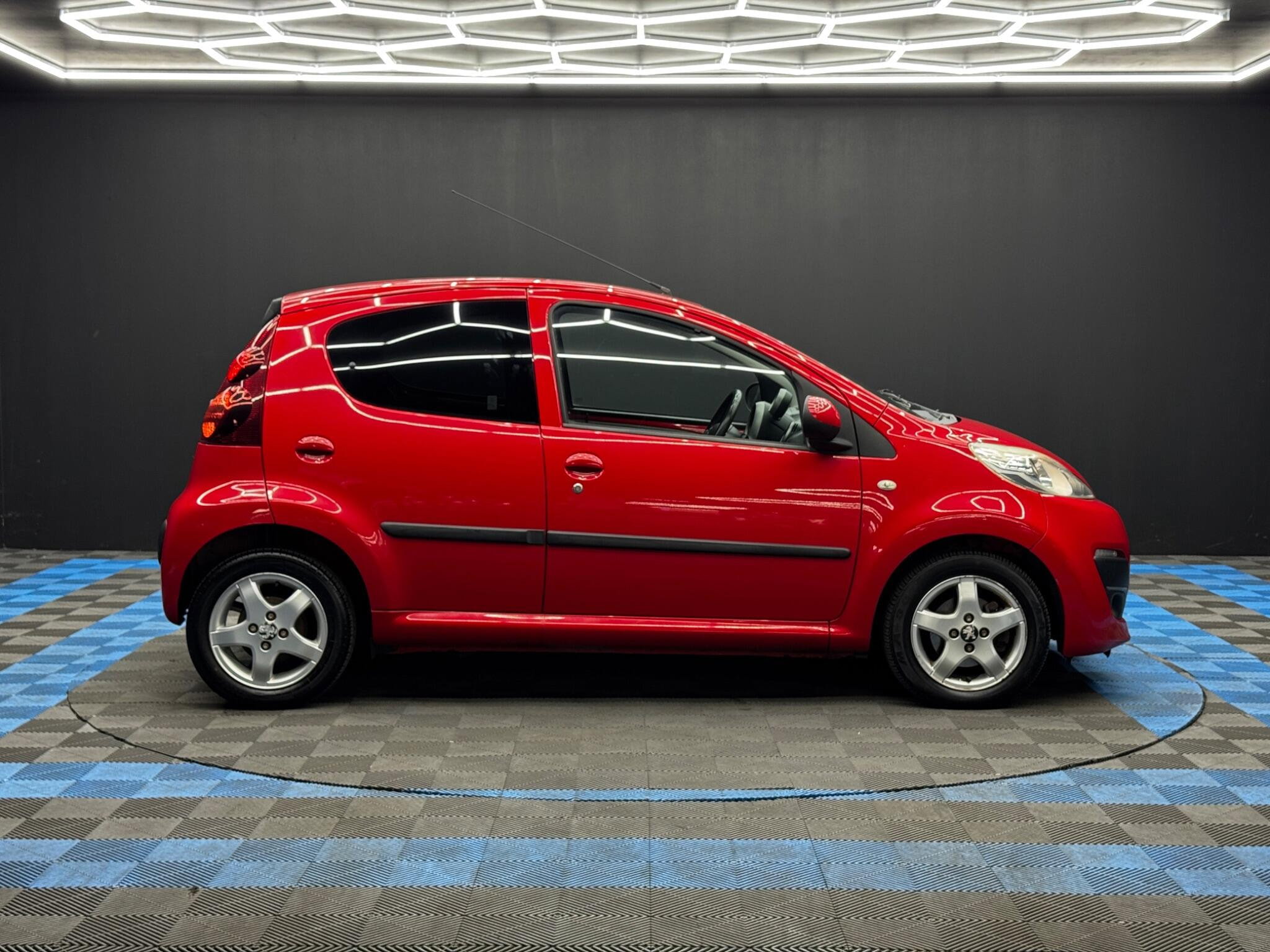 Peugeot 107 1.0 12V Allure Euro 5 5dr 5dr Manual 2026