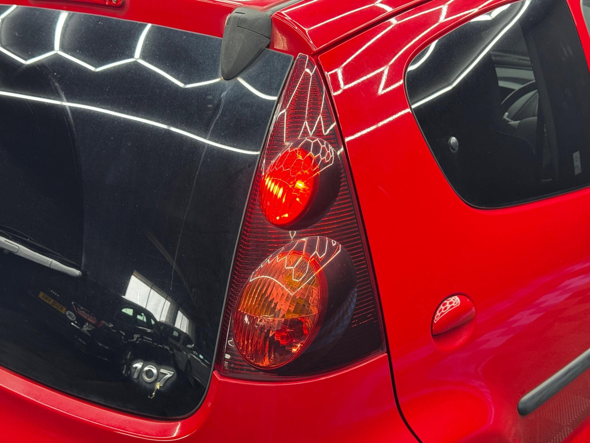 Peugeot 107 1.0 12V Allure Euro 5 5dr 5dr Manual 2026