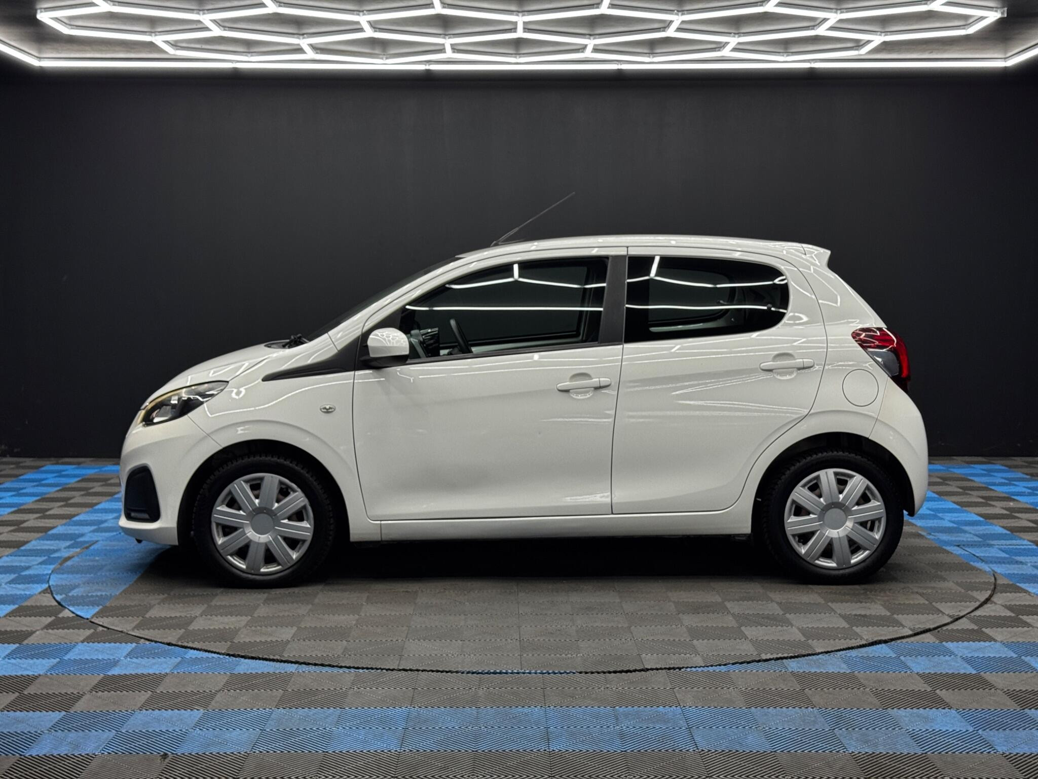 Peugeot 108 1.0 Active Euro 6 5dr 5dr Manual 2026