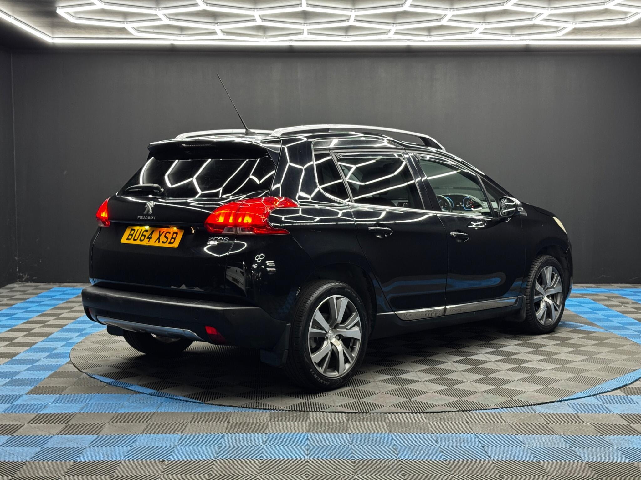 Peugeot 2008 1.6 e-HDi Feline Euro 5 (s/s) 5dr (Calima) 5dr Manual 2026