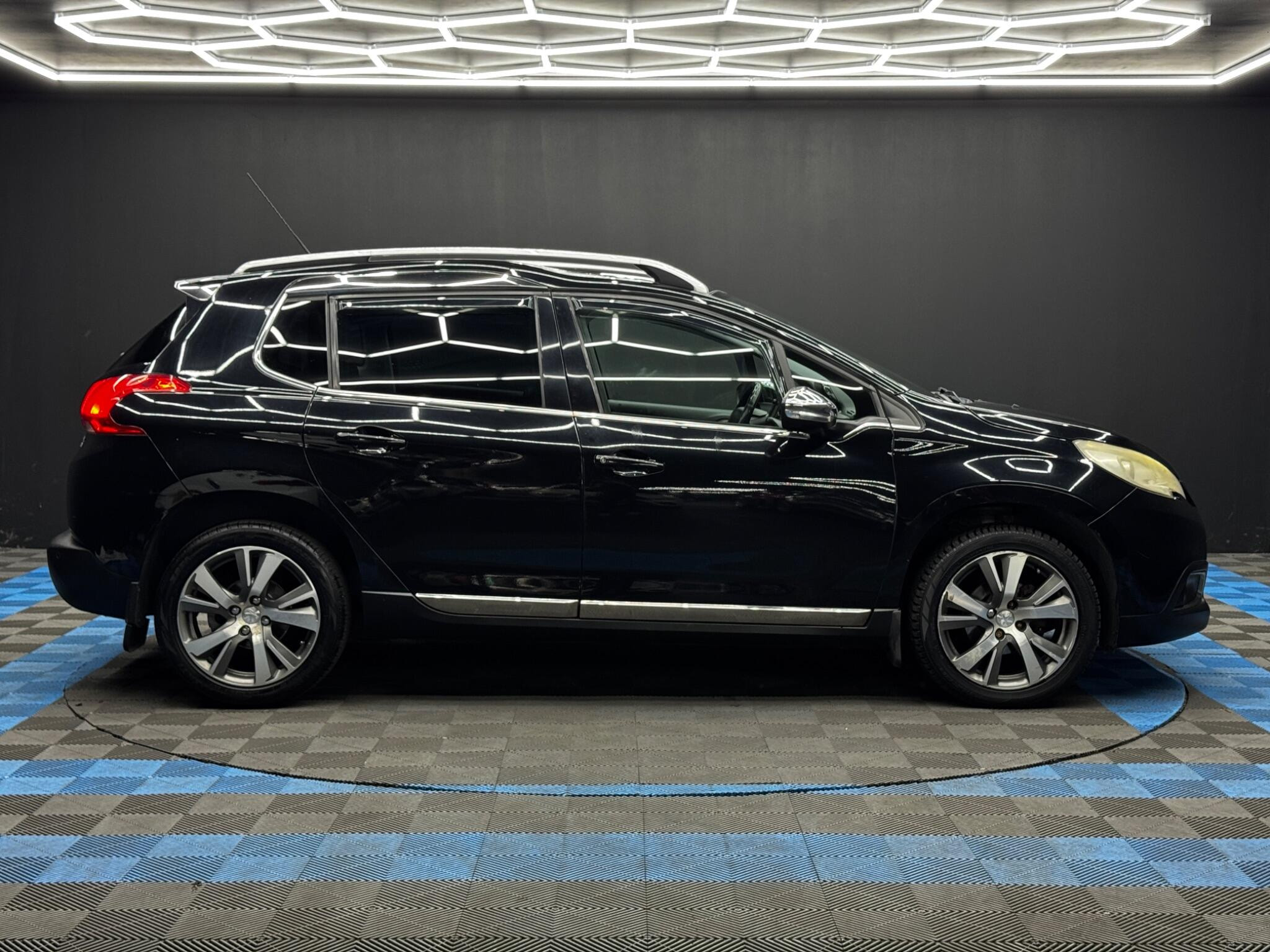 Peugeot 2008 1.6 e-HDi Feline Euro 5 (s/s) 5dr (Calima) 5dr Manual 2026