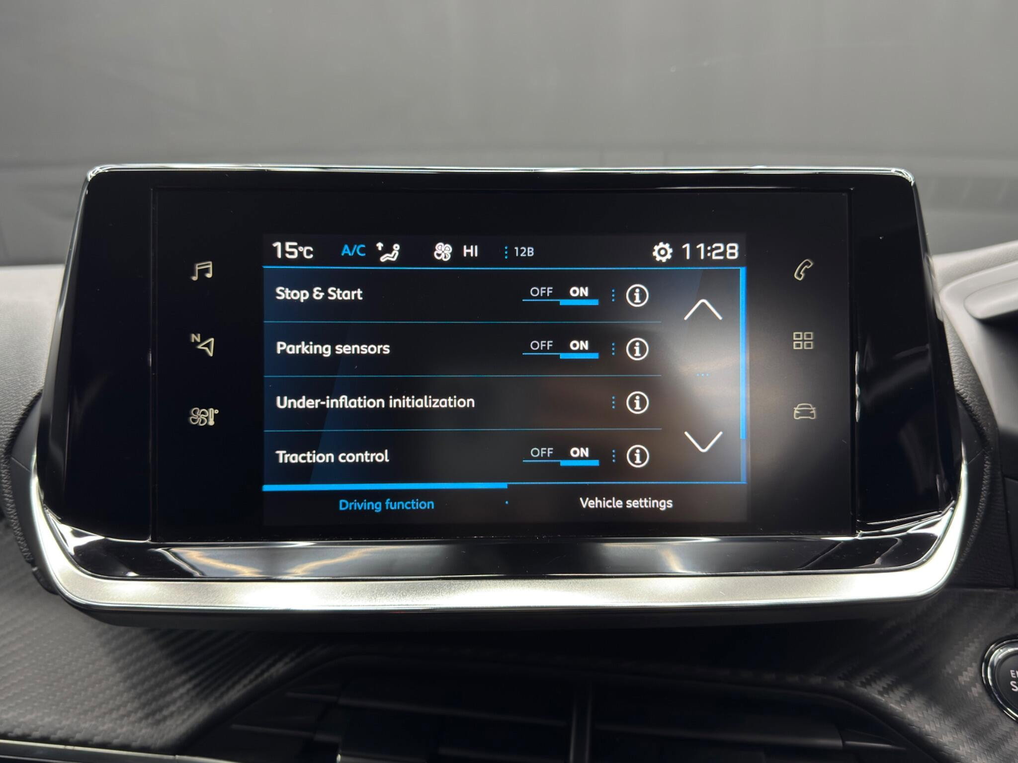 Peugeot 208 1.2 PureTech Allure Premium Euro 6 (s/s) 5dr 5dr Manual 2026