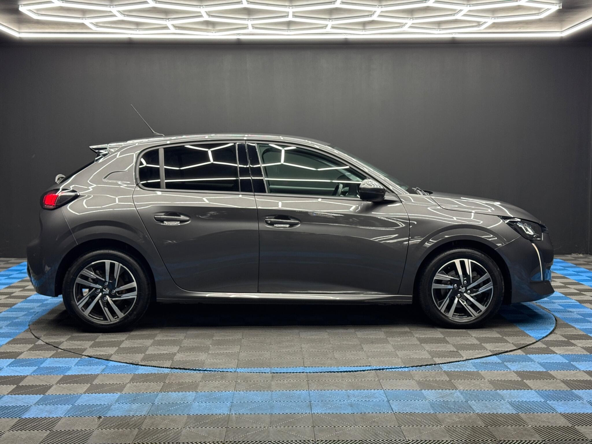 Peugeot 208 1.2 PureTech Allure Premium Euro 6 (s/s) 5dr 5dr Manual 2026