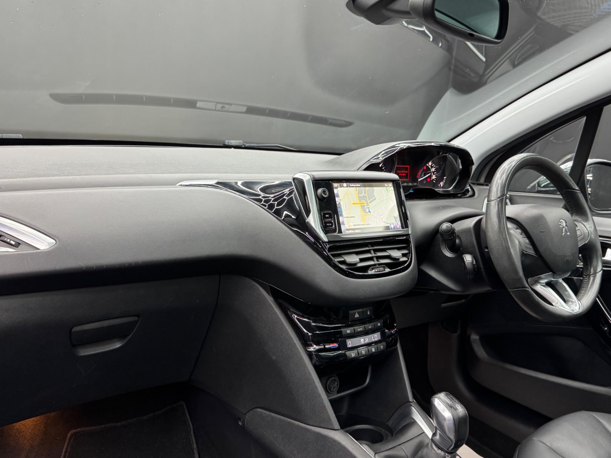 Peugeot 208 1.2 VTi PureTech Allure Euro 6 3dr 3dr Manual 2026