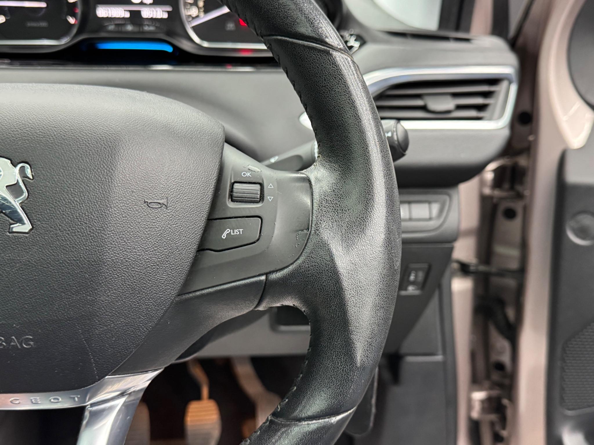 Peugeot 208 1.2 VTi PureTech Allure Euro 6 3dr 3dr Manual 2026