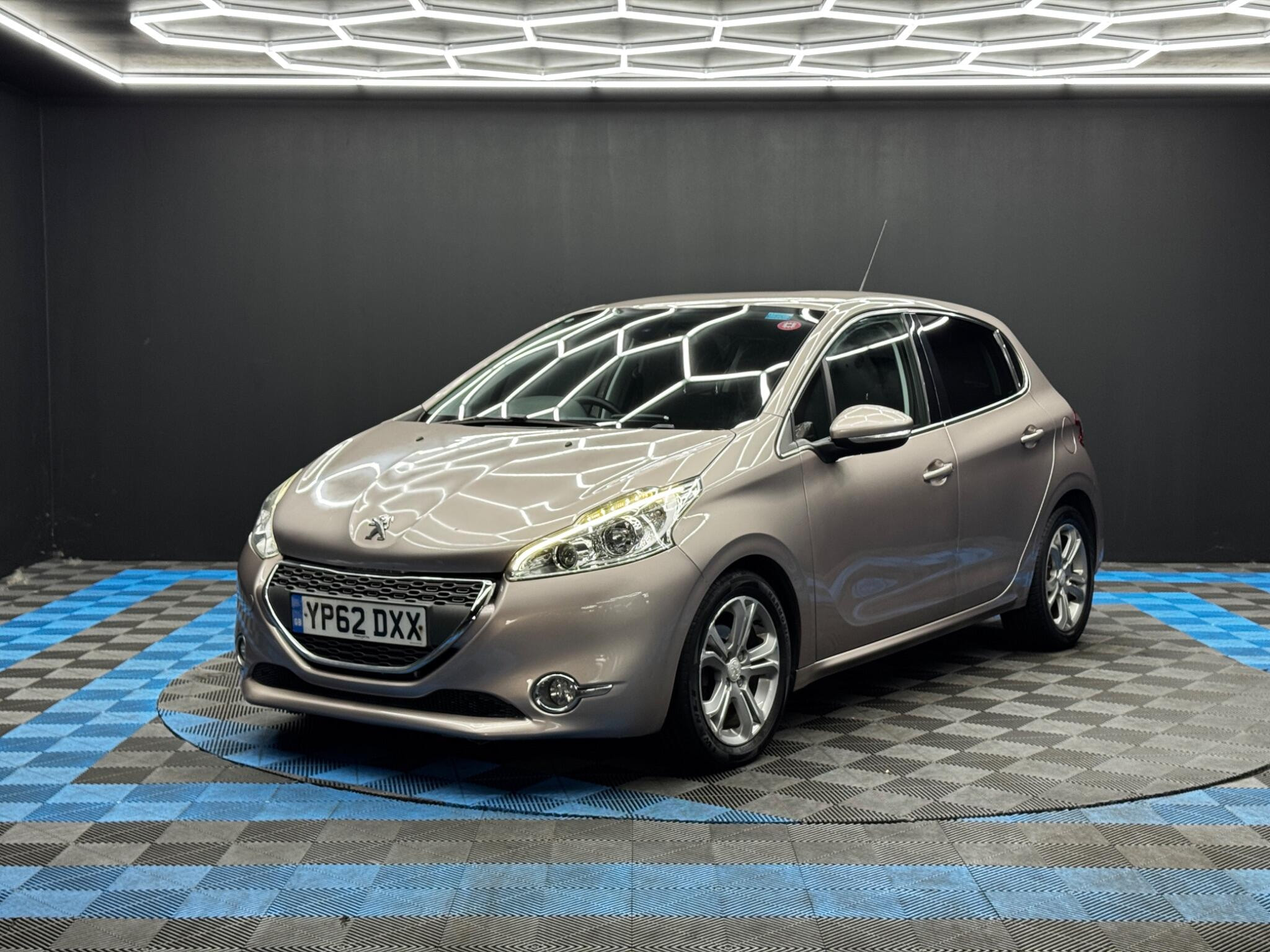 Peugeot 208 1.6 e-HDi Allure Euro 5 (s/s) 5dr 5dr Manual 2026