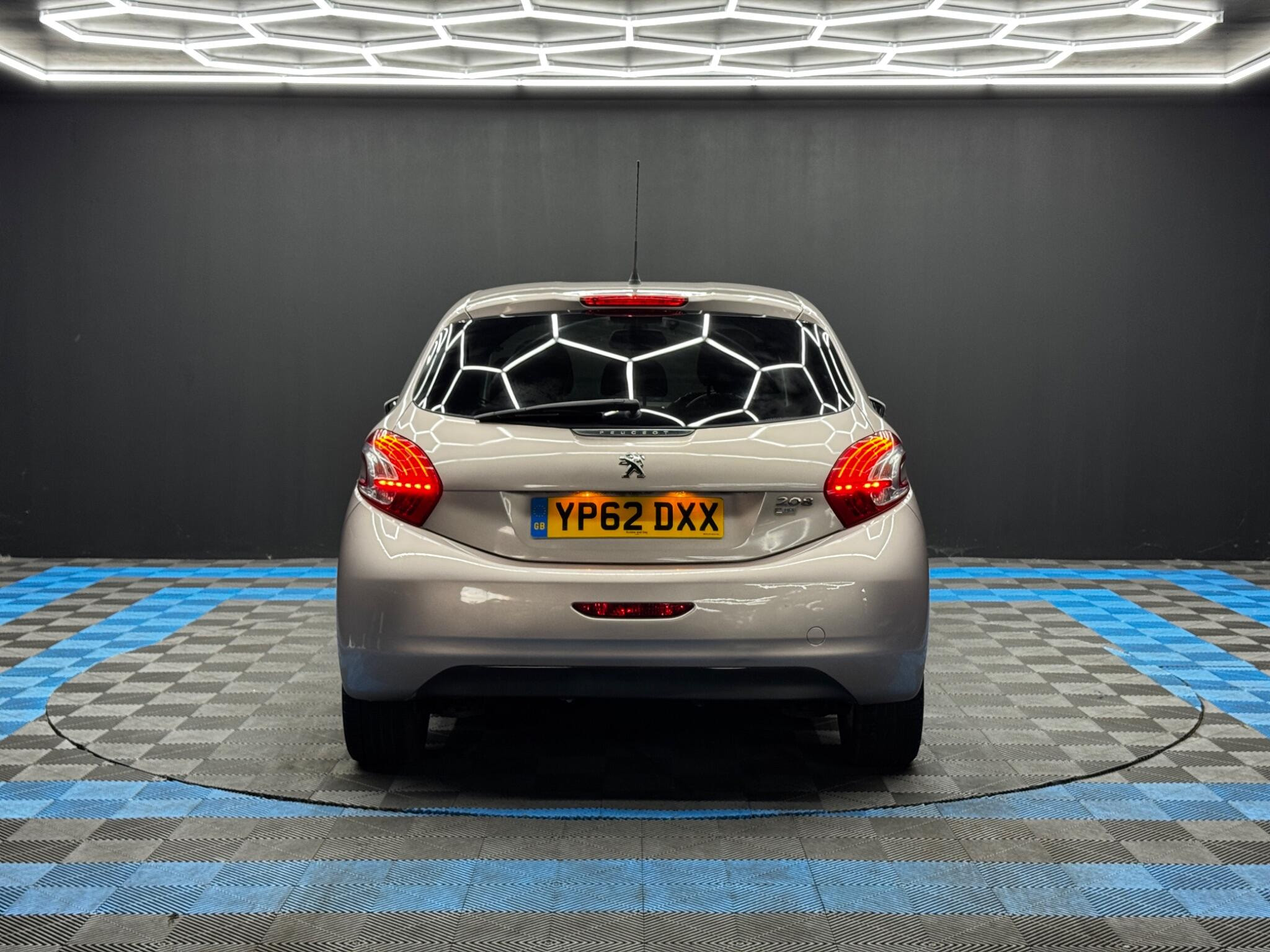 Peugeot 208 1.6 e-HDi Allure Euro 5 (s/s) 5dr 5dr Manual 2026