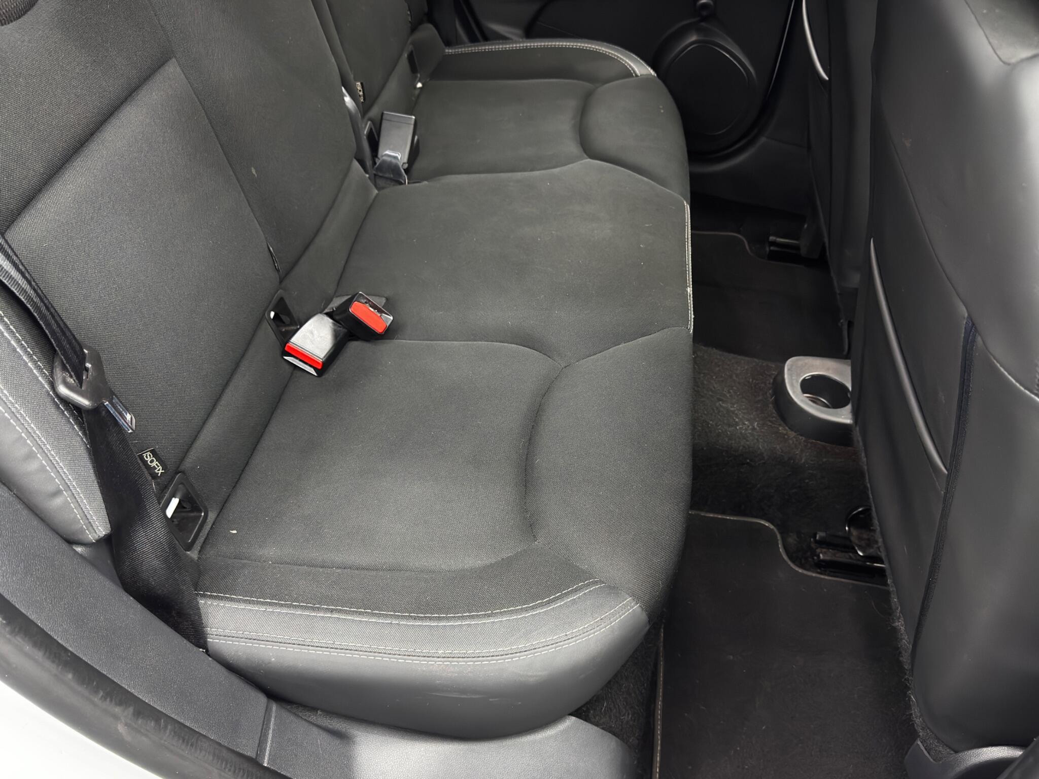 Renault Clio 0.9 TCe Play Euro 6 (s/s) 5dr 5dr Manual 2026