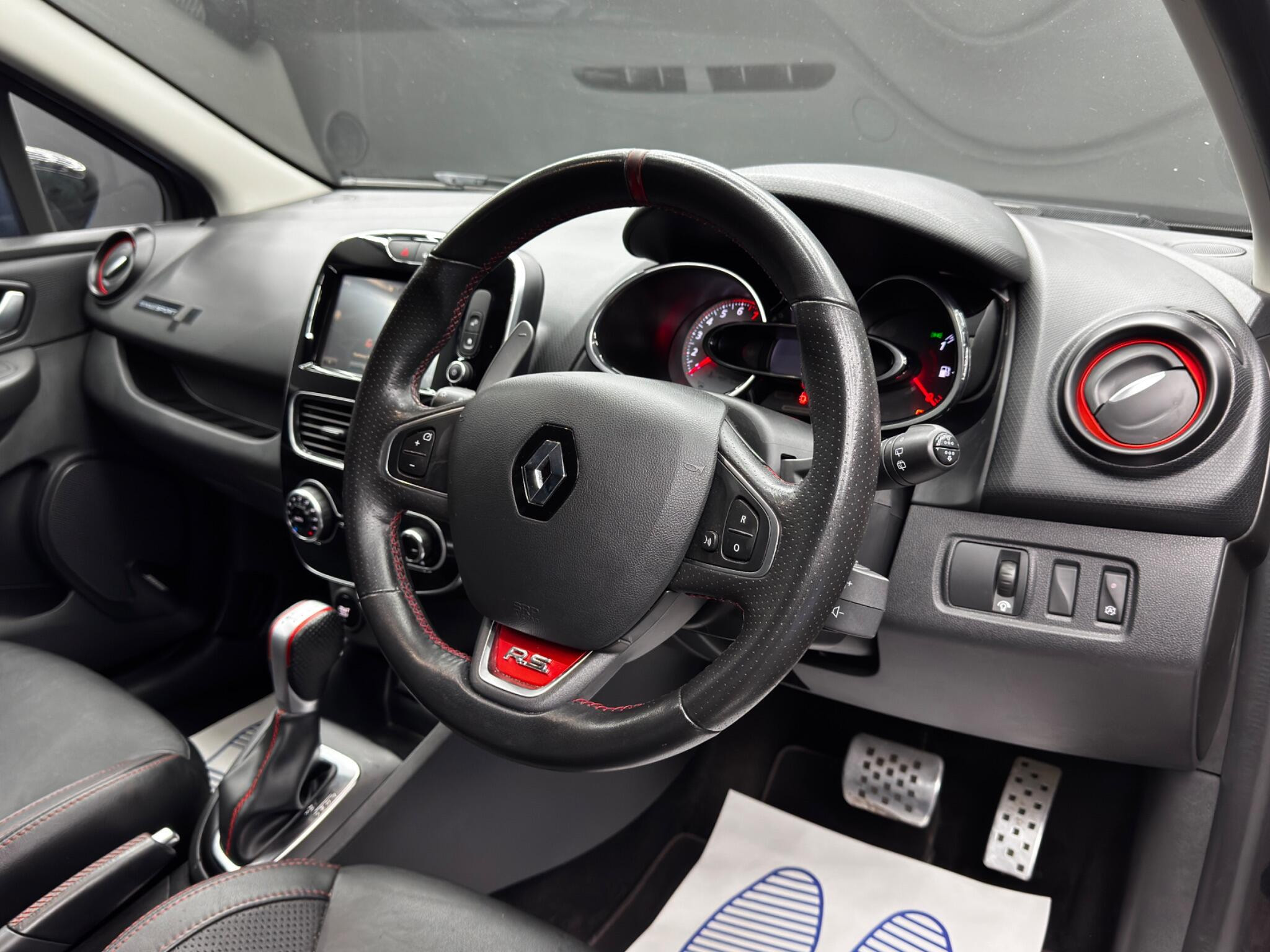 Renault Clio 1.6 TCe Renaultsport Nav Trophy EDC Euro 6 (s/s) 5dr 5dr Automatic 2026