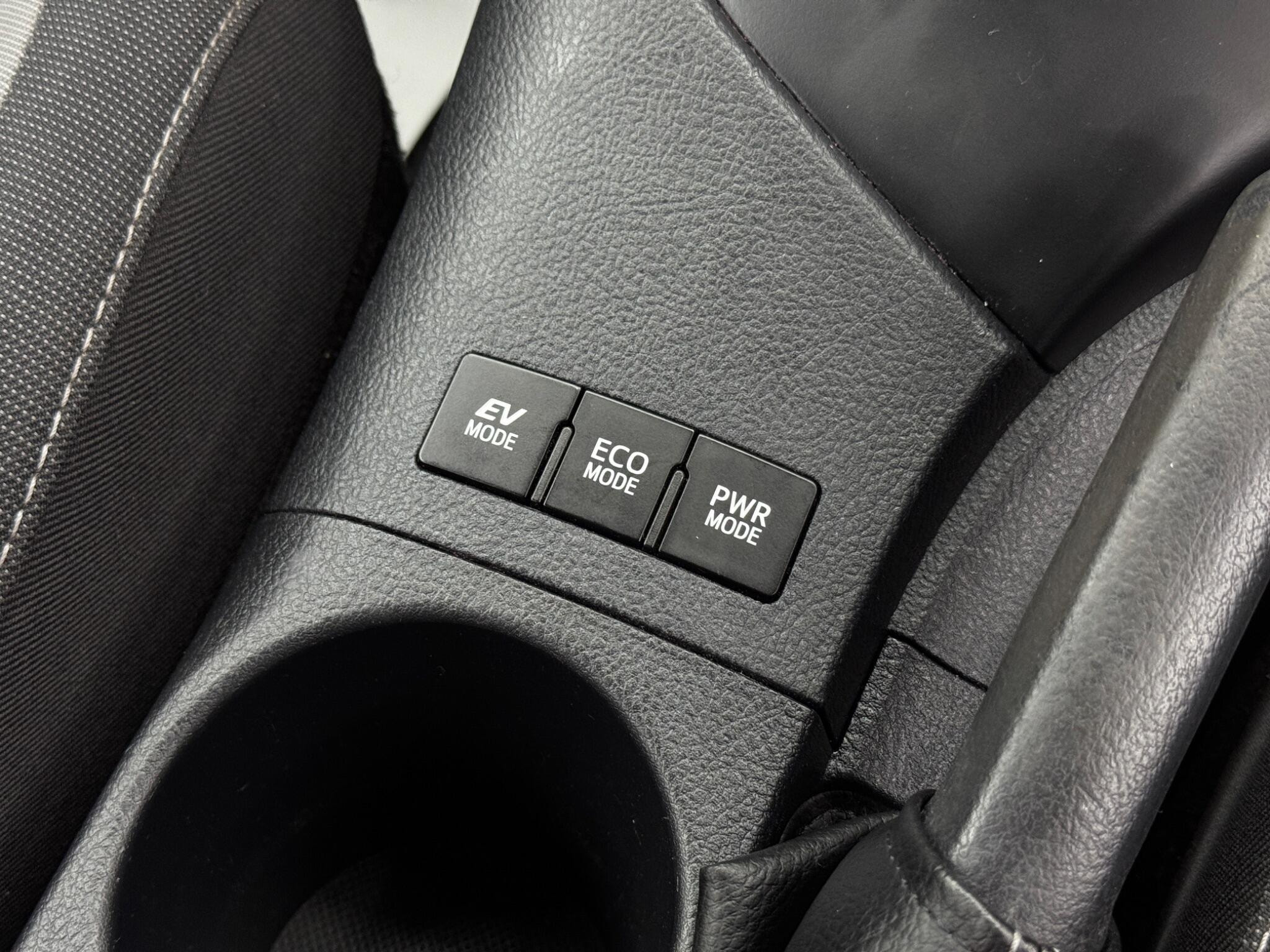 Toyota Auris 1.8 VVT-h Business Edition CVT Euro 6 (s/s) 5dr 5dr Automatic 2026