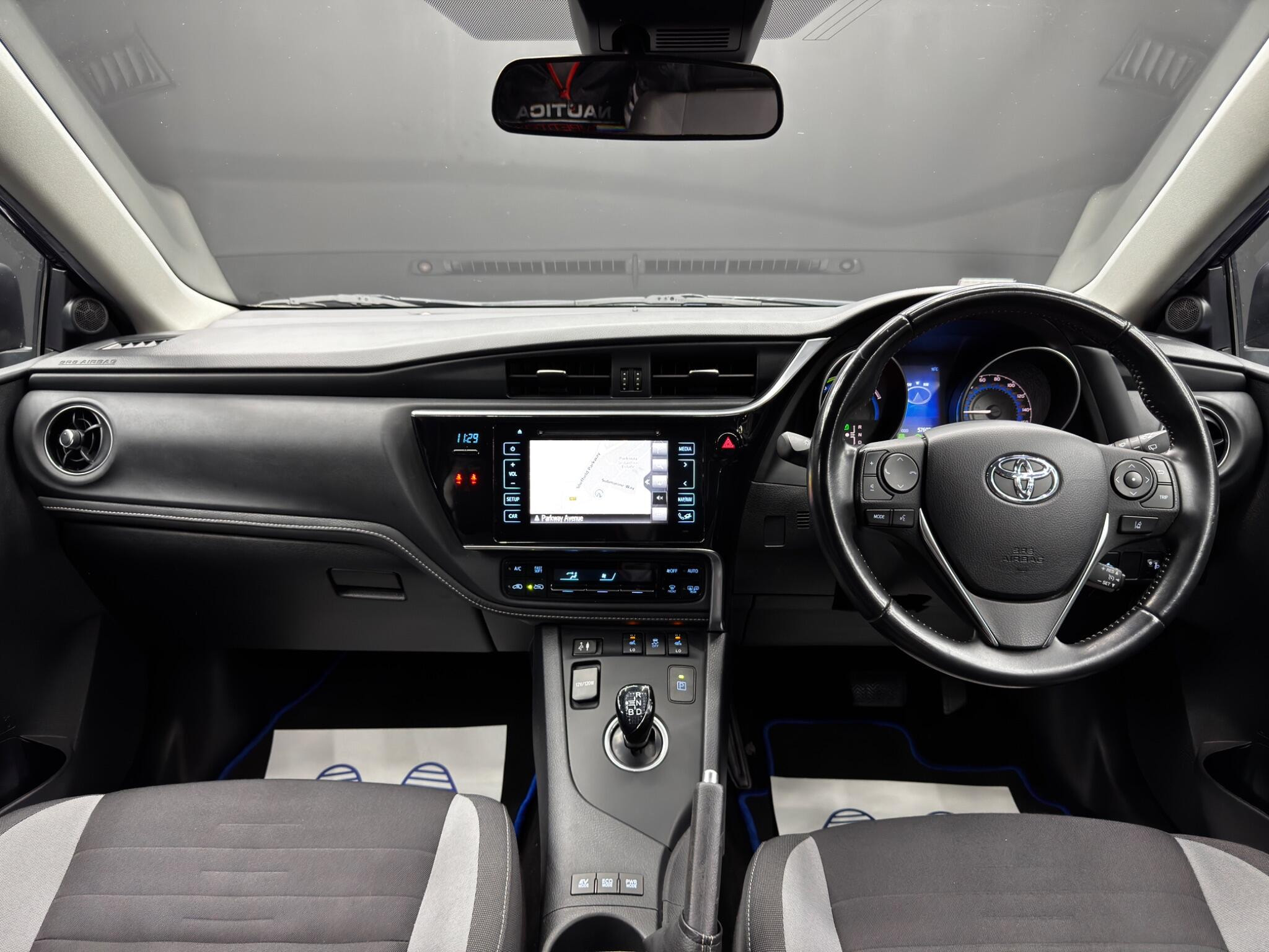 Toyota Auris 1.8 VVT-h Business Edition CVT Euro 6 (s/s) 5dr (Safety Sense) 5dr Automatic 2026