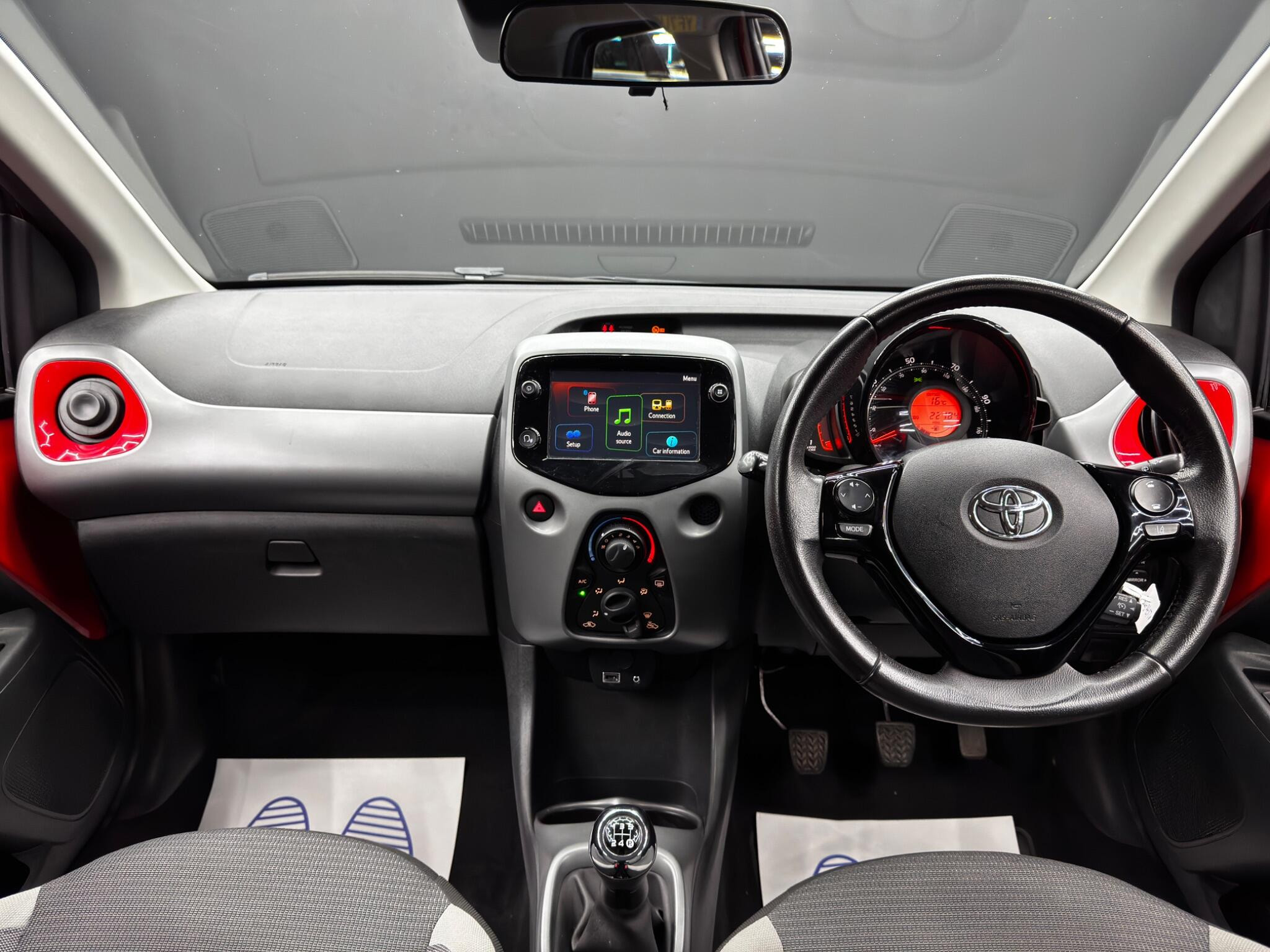 Toyota Aygo 1.0 VVT-i x-play Euro 6 5dr (Safety Sense) 5dr Manual 2026