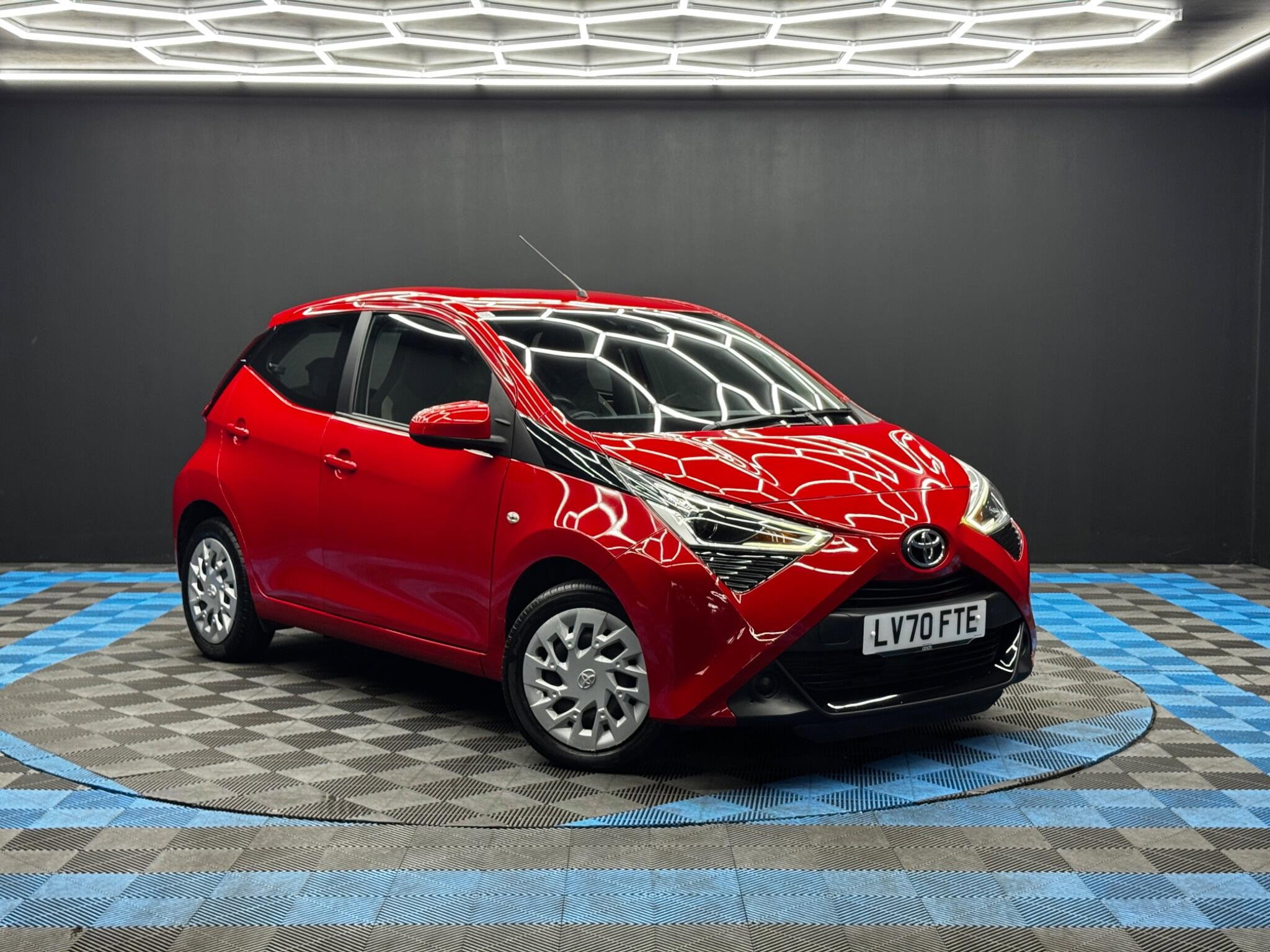 Toyota Aygo 1.0 VVT-i x-play Euro 6 5dr (Safety Sense) 5dr Manual 2026