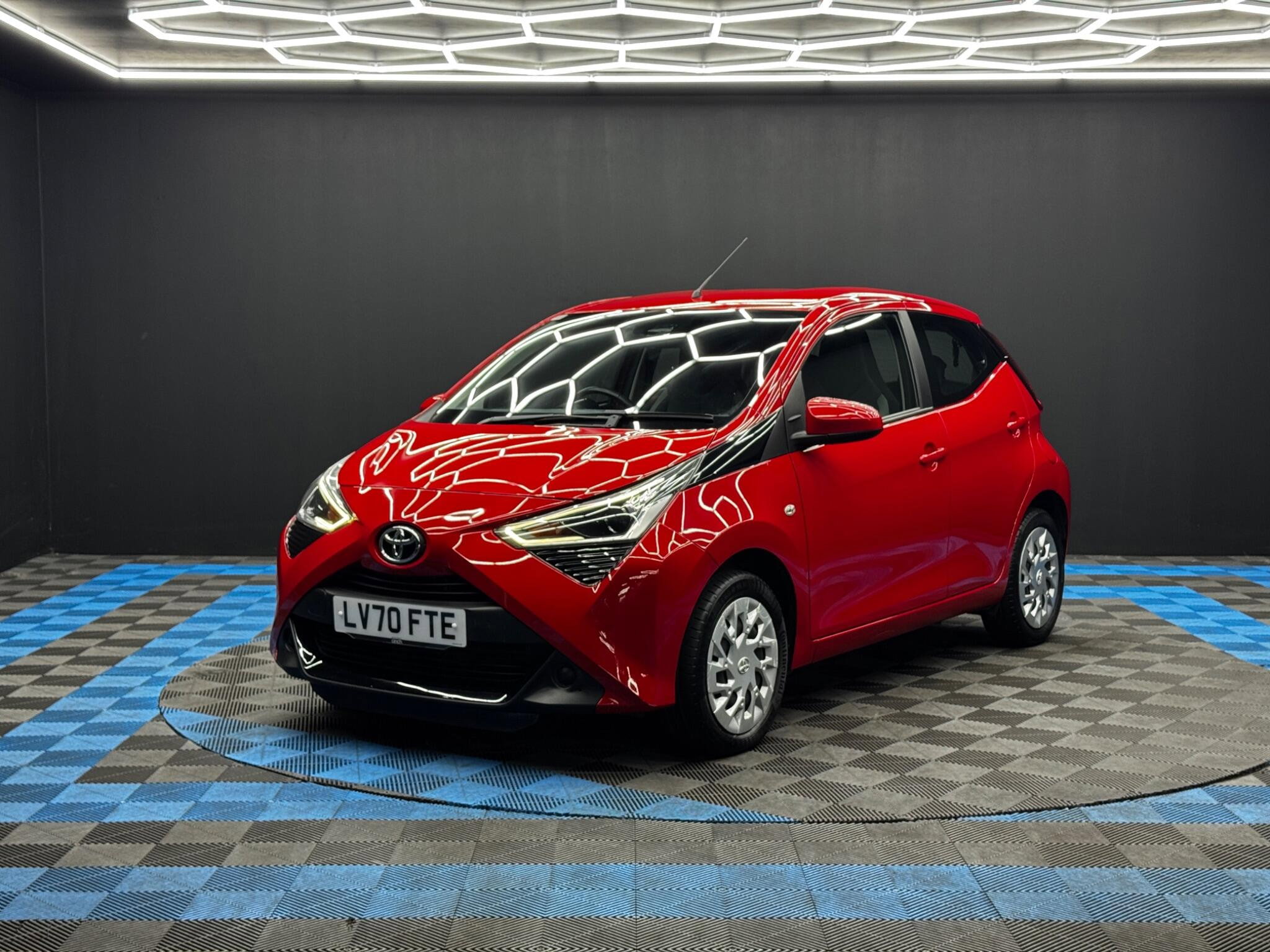 Toyota Aygo 1.0 VVT-i x-play Euro 6 5dr (Safety Sense) 5dr Manual 2026