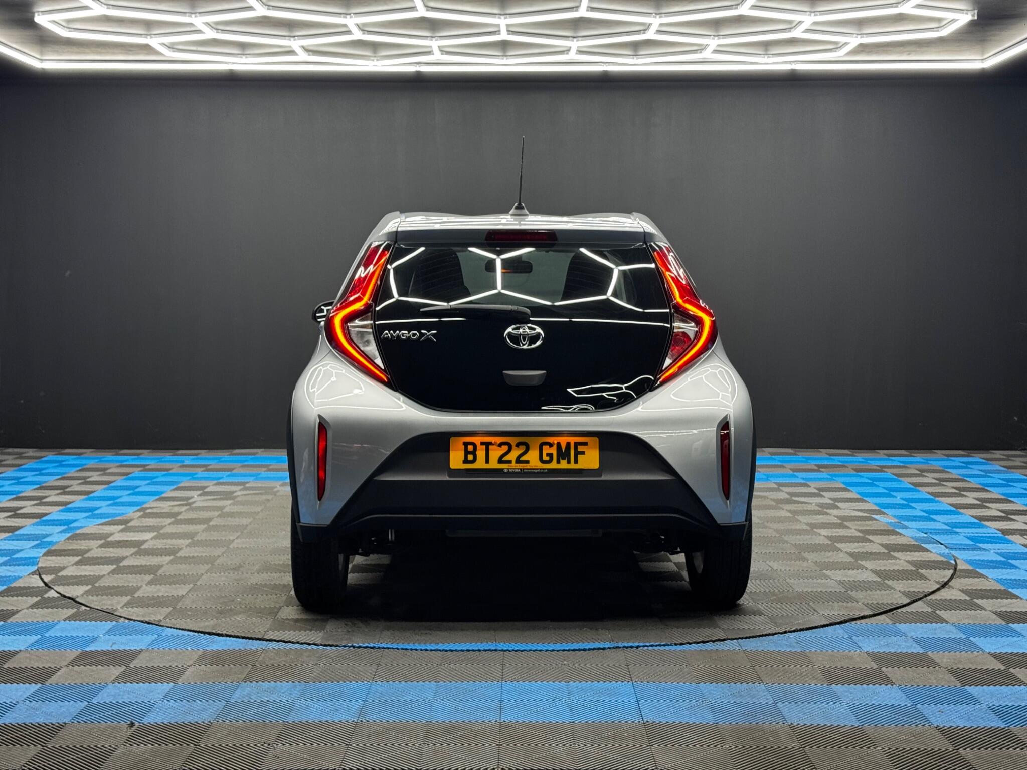 Toyota Aygo x 1.0 VVT-i Pure Euro 6 (s/s) 5dr 5dr Manual 2026