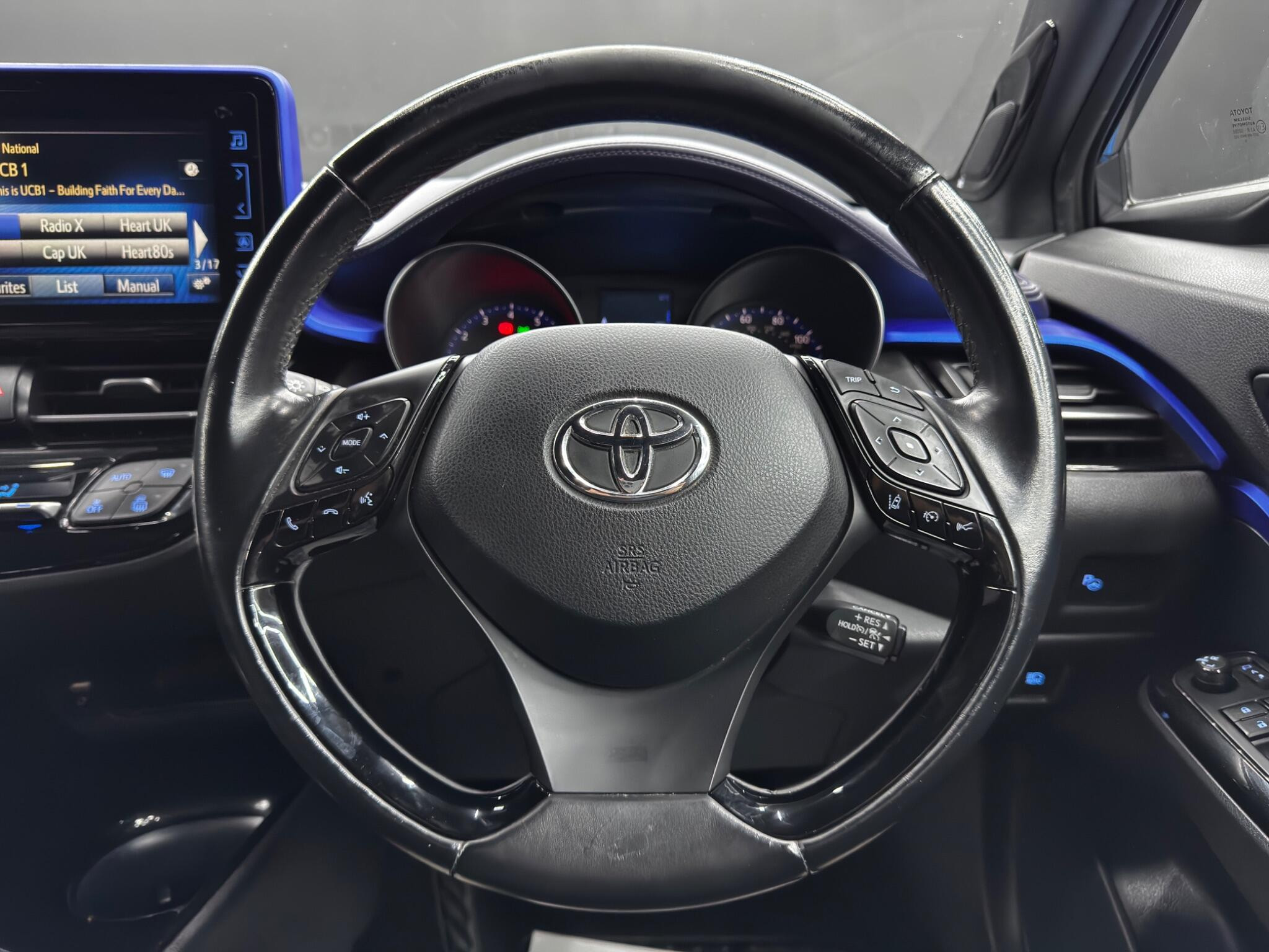 Toyota C-HR 1.2 VVT-i Dynamic Euro 6 (s/s) 5dr 5dr Manual 2026
