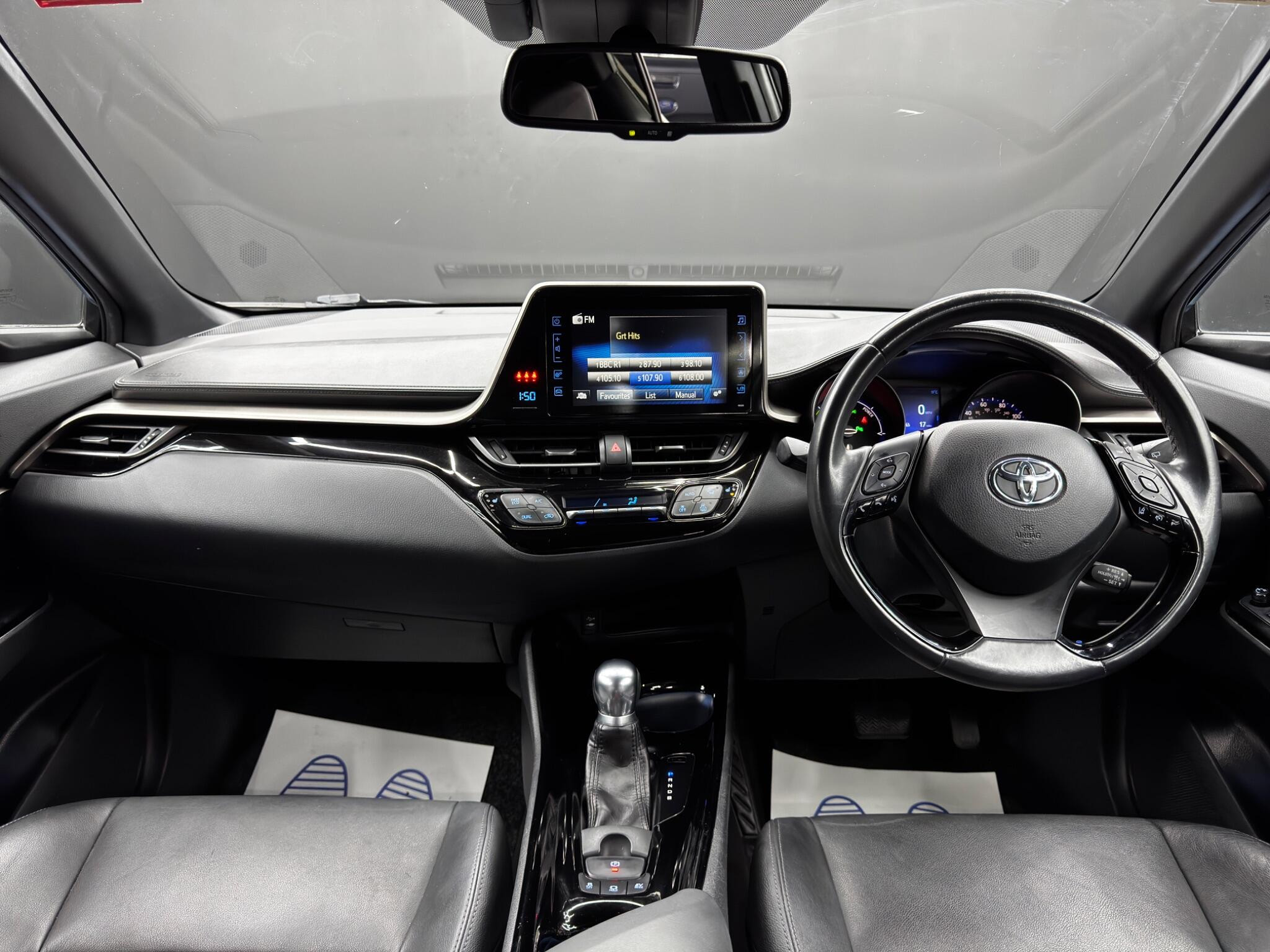 Toyota C-HR 1.8 VVT-h Dynamic CVT Euro 6 (s/s) 5dr 5dr Automatic 2026