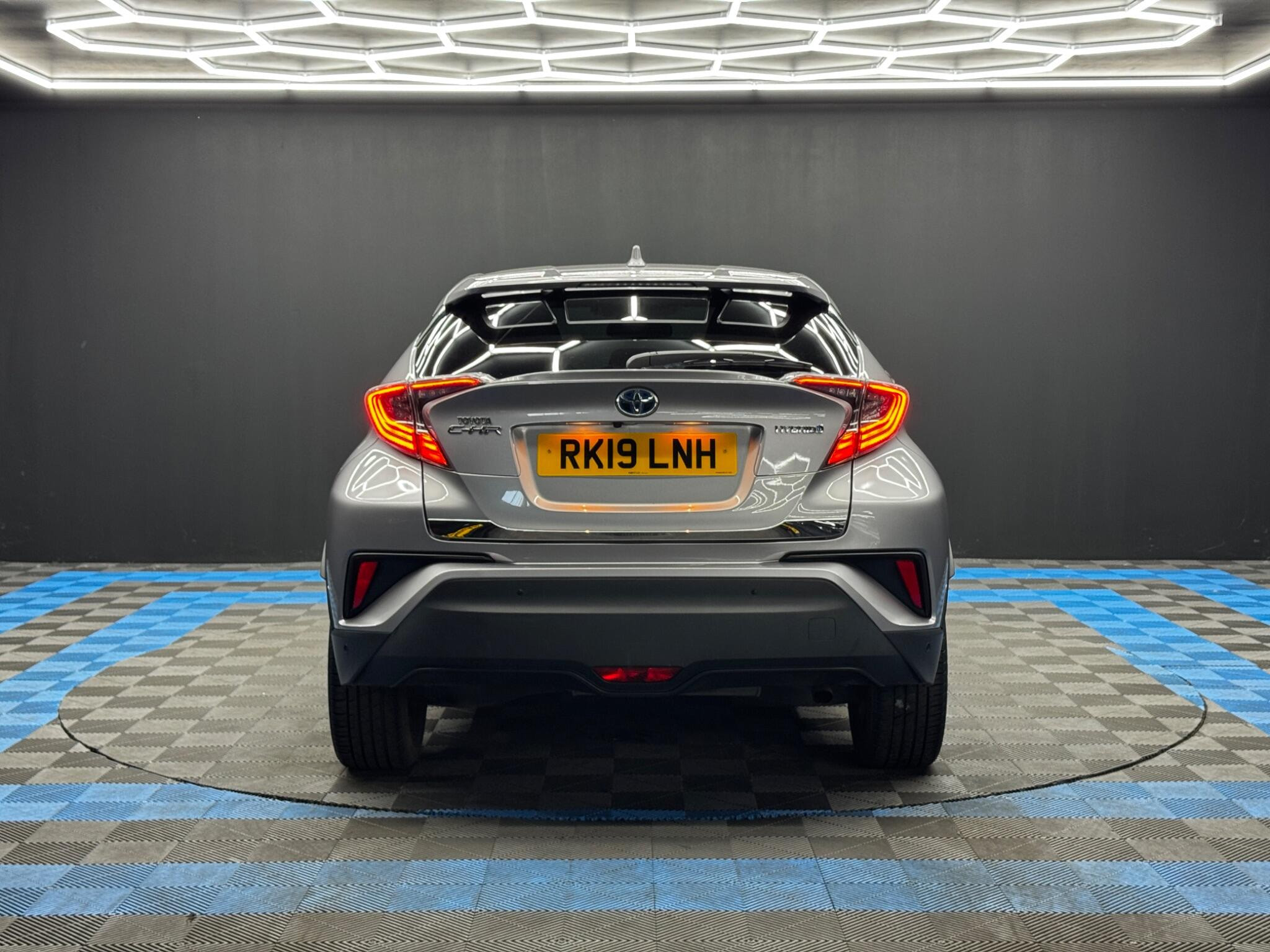 Toyota C-HR 1.8 VVT-h Excel CVT Euro 6 (s/s) 5dr 5dr Automatic 2026