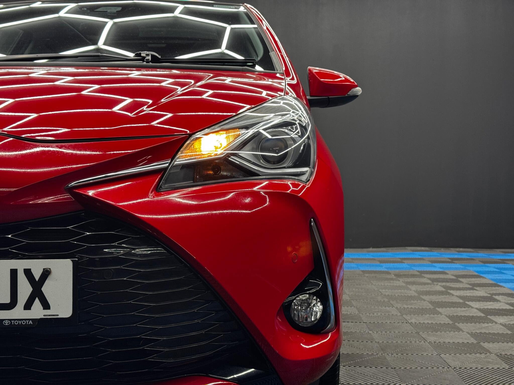 Toyota Yaris 1.5 VVT-i Design Euro 6 5dr 5dr Manual 2026