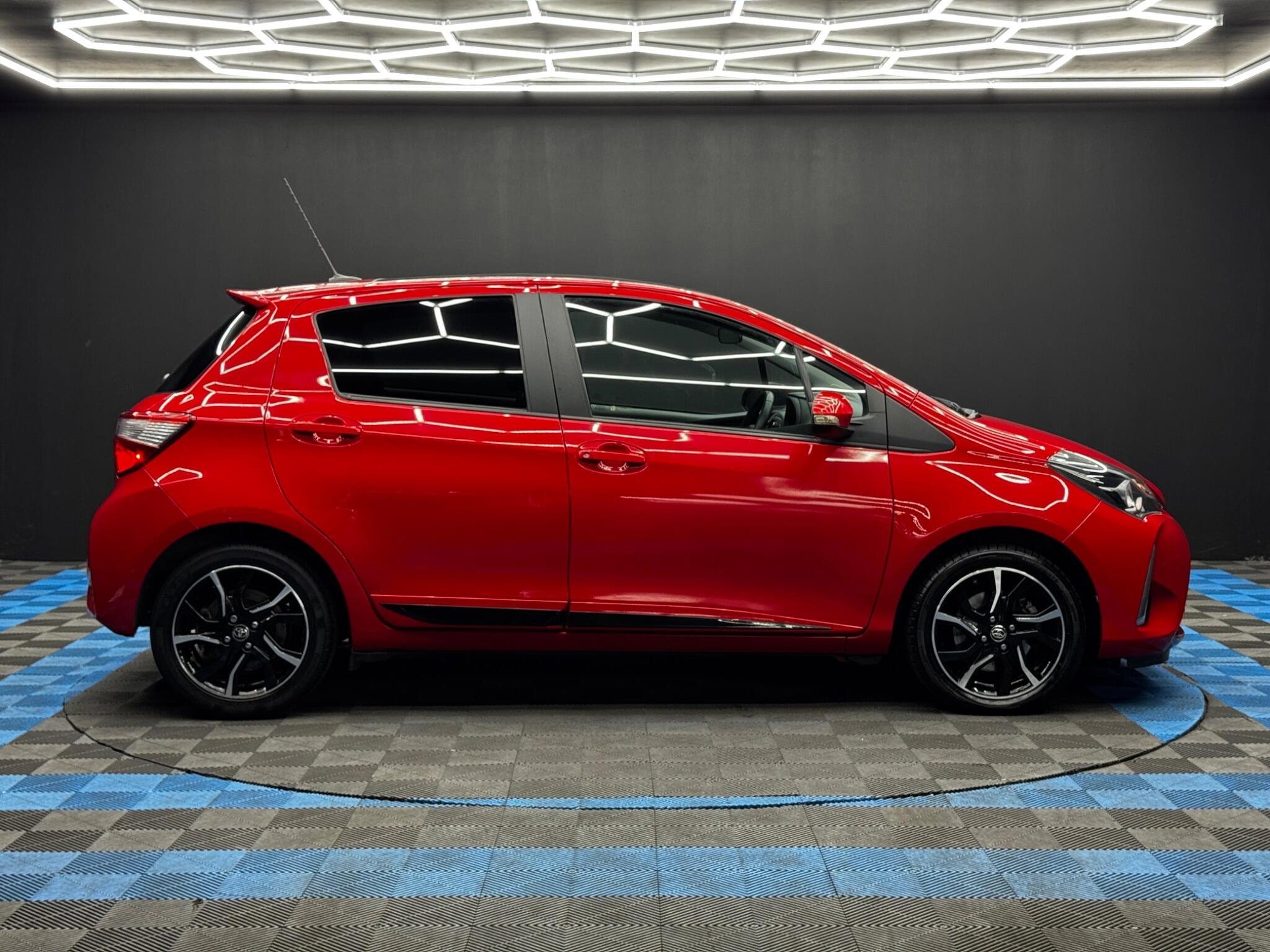 Toyota Yaris 1.5 VVT-i Design Euro 6 5dr 5dr Manual 2026