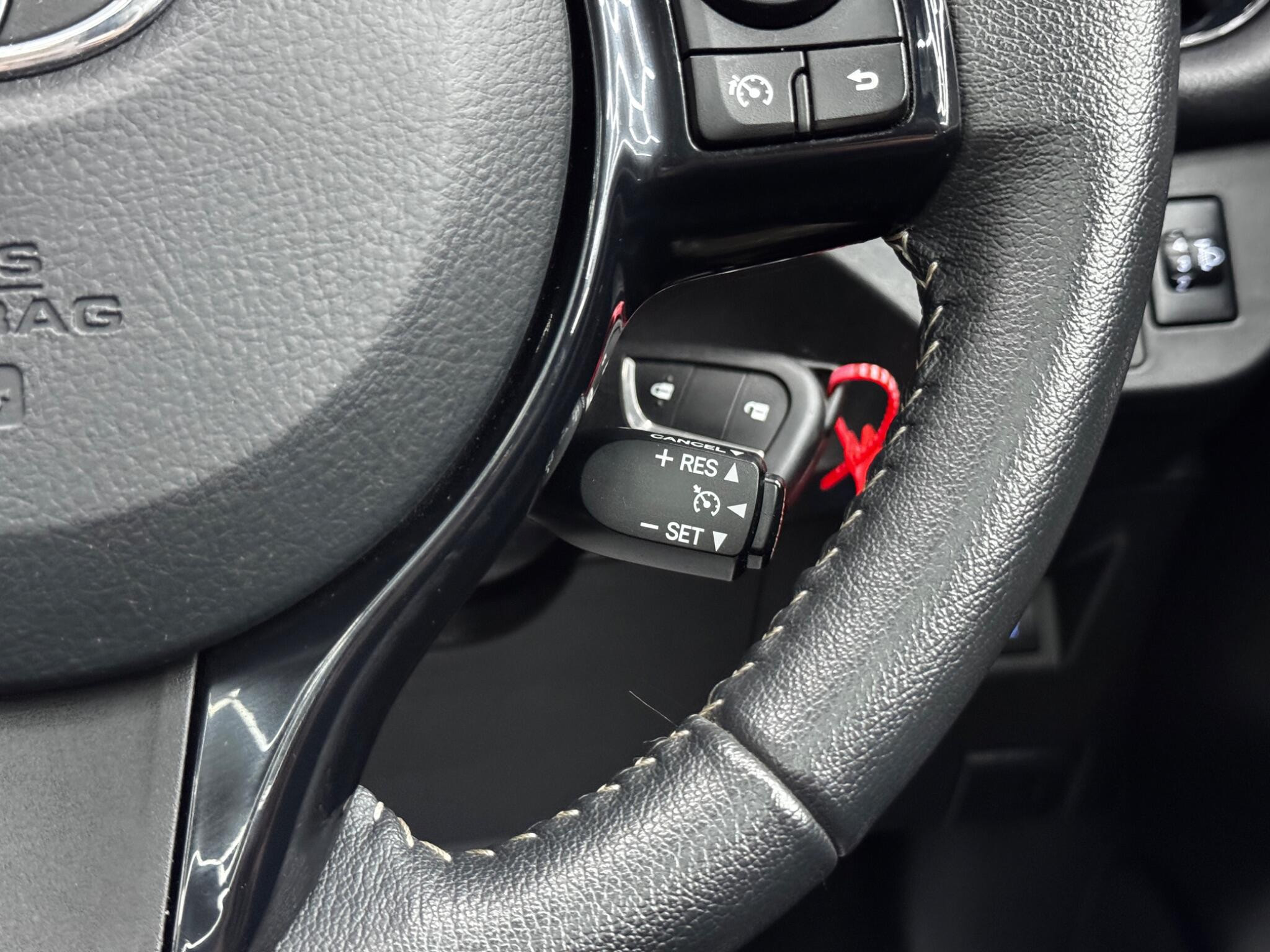 Toyota Yaris 1.5 VVT-i Design Euro 6 5dr 5dr Manual 2026