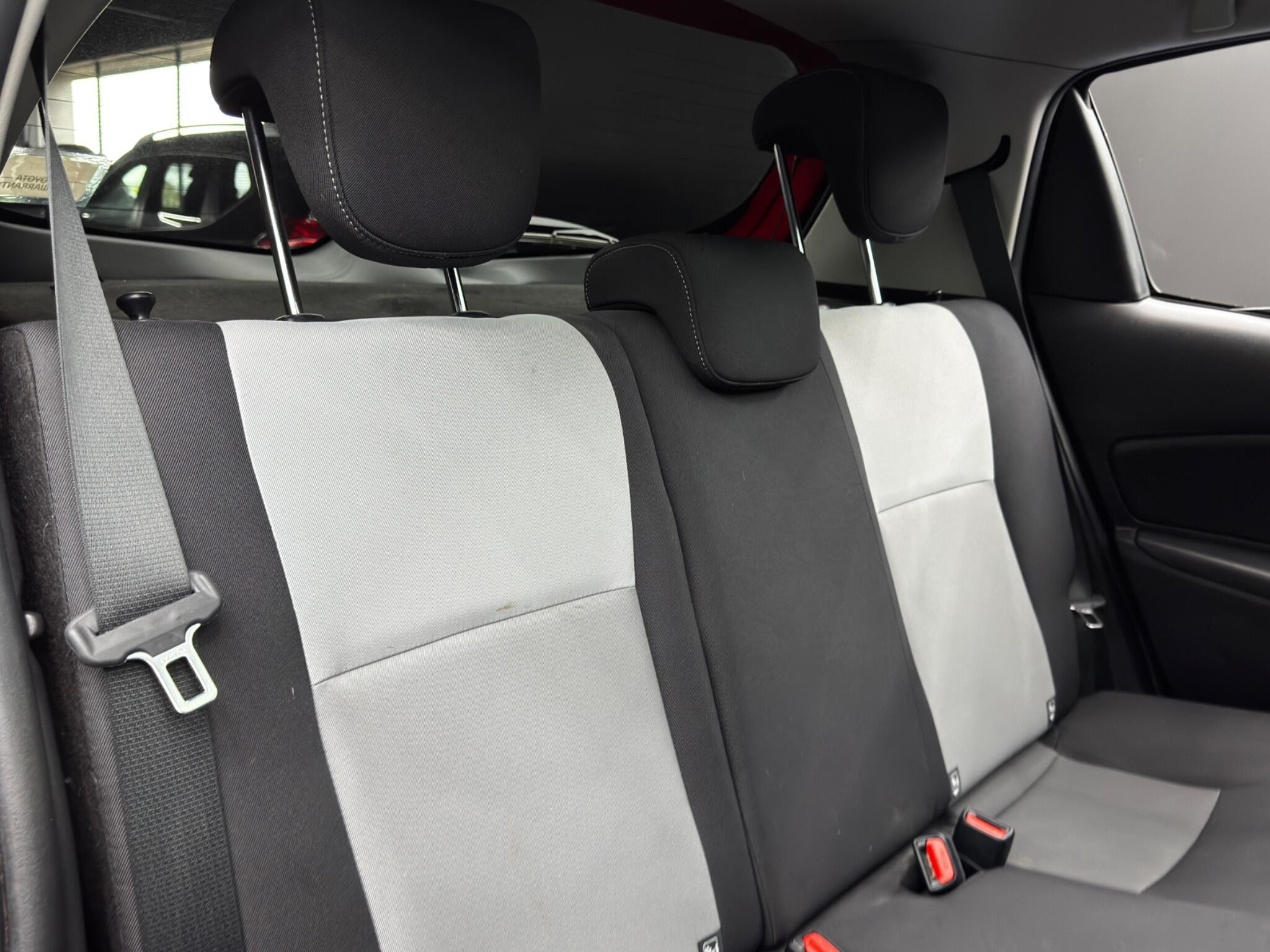 Toyota Yaris 1.5 VVT-i Design Euro 6 5dr 5dr Manual 2026
