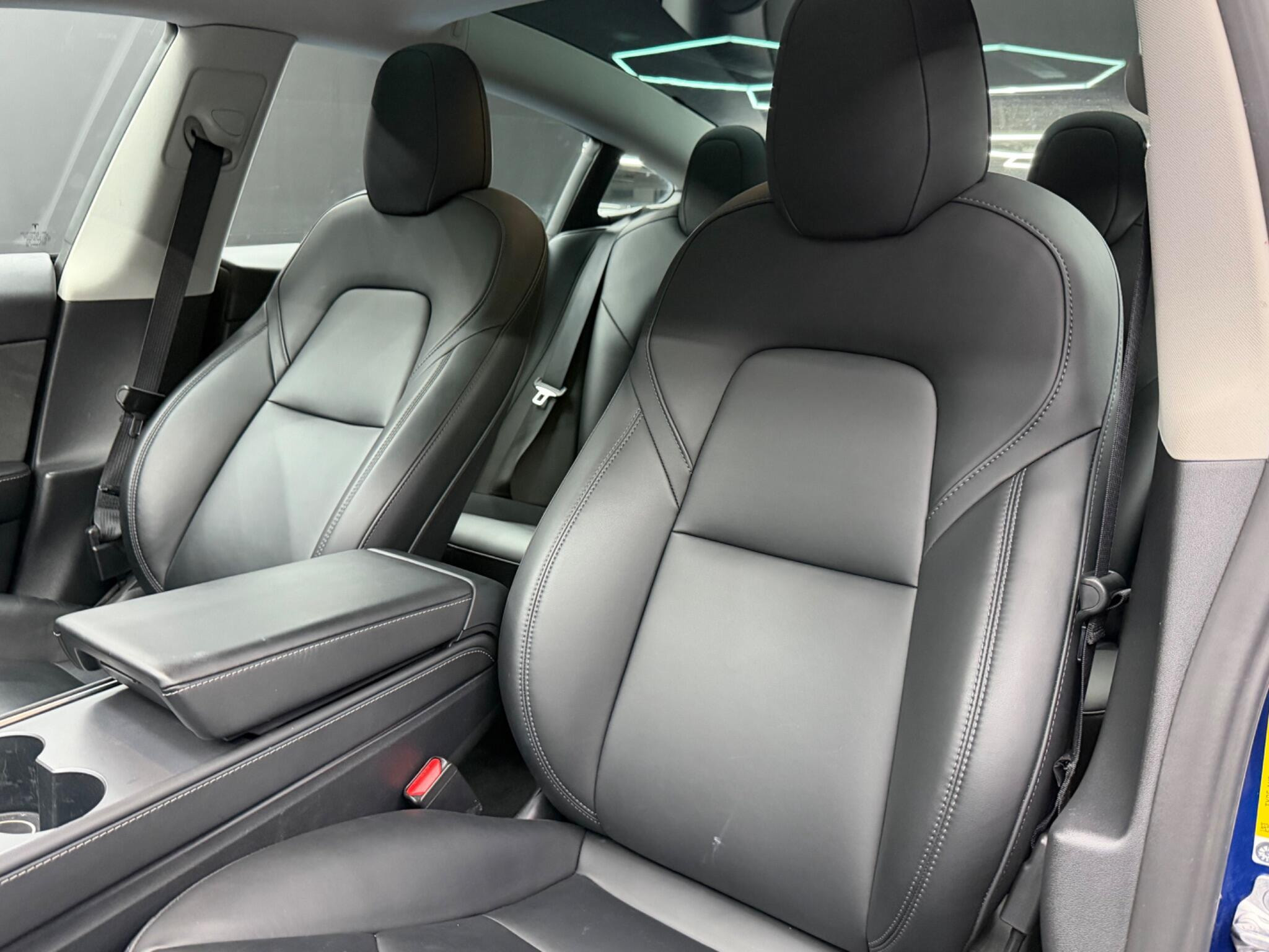 Tesla Model 3 Auto RWD 4dr 4dr Automatic 2026