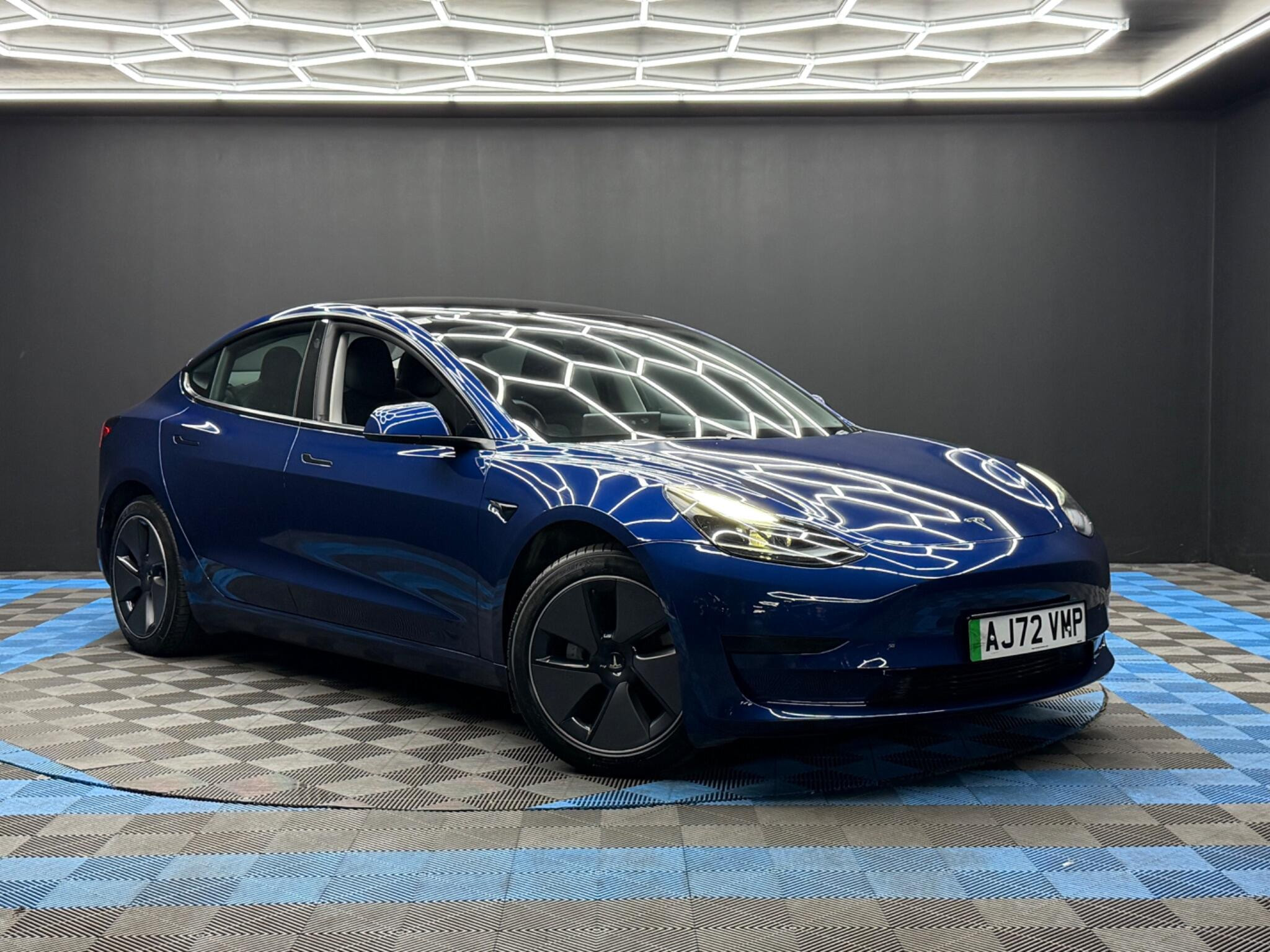 Tesla Model 3 Auto RWD 4dr 4dr Automatic 2026