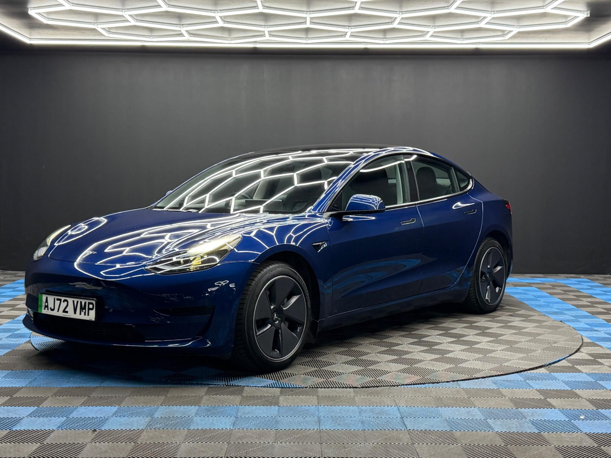 Tesla Model 3 Auto RWD 4dr 4dr Automatic 2026