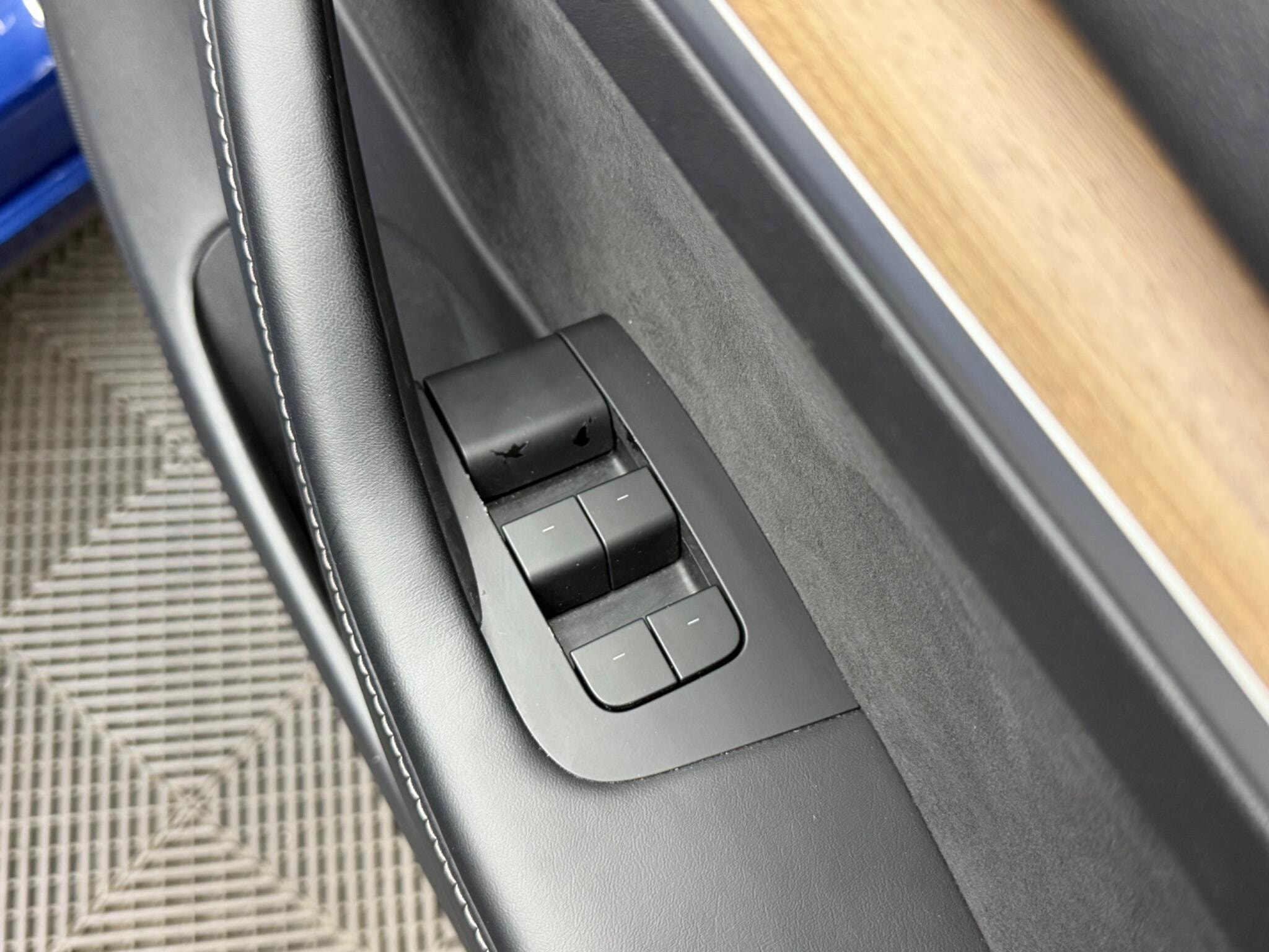 Tesla Model 3 Auto RWD 4dr 4dr Automatic 2026