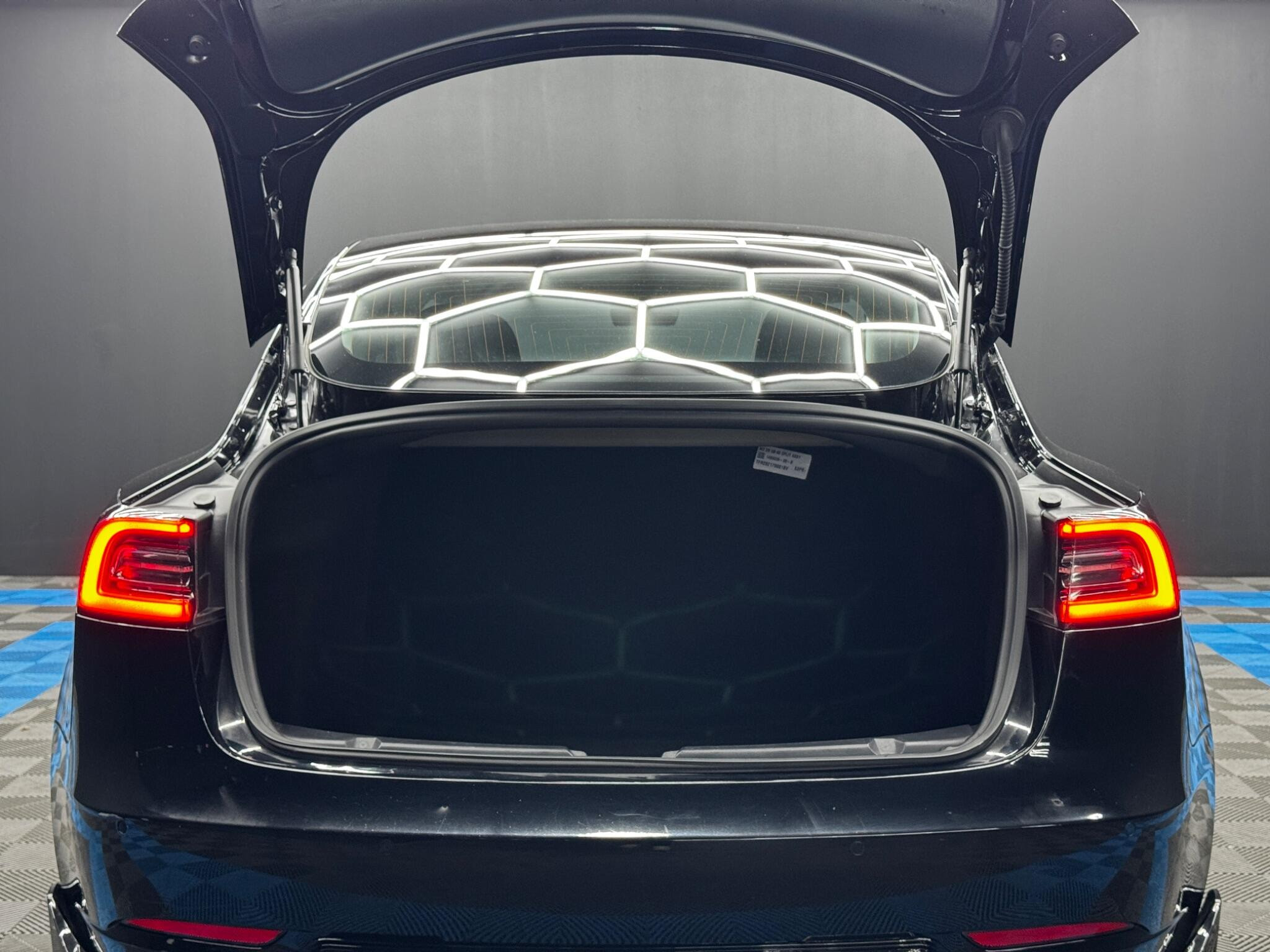 Tesla Model 3 (Dual Motor) Performance Auto 4WDE 4dr (Performance Upgrade) 4dr Automatic 2026