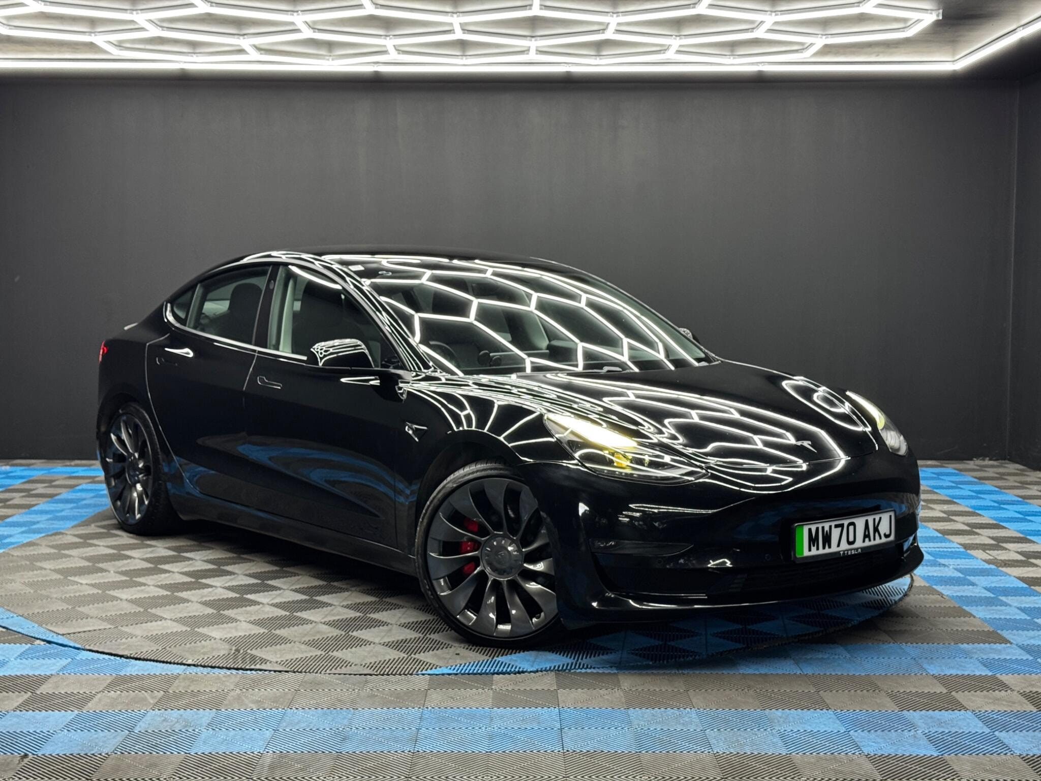 Tesla Model 3 (Dual Motor) Performance Auto 4WDE 4dr (Performance Upgrade) 4dr Automatic 2026