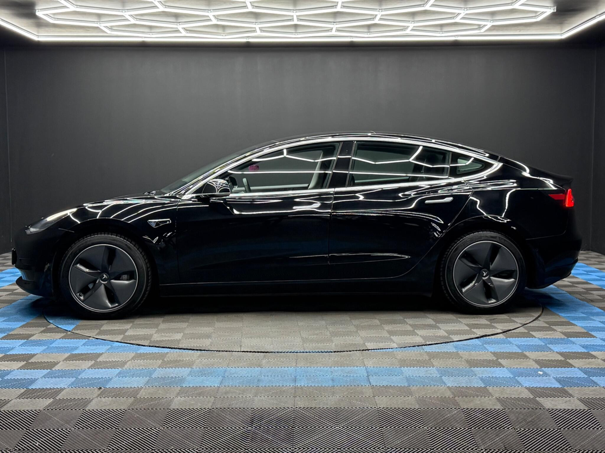 Tesla Model 3 Standard Range Plus Auto RWD 4dr 4dr Automatic 2026