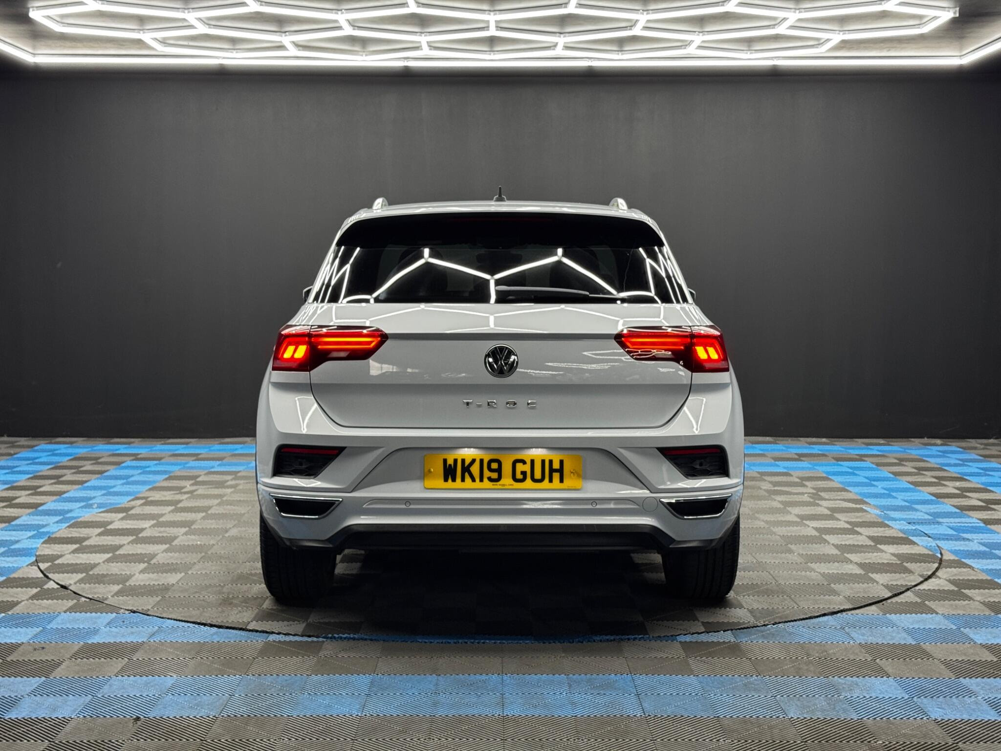 Volkswagen T-Roc 1.6 TDI R-Line Euro 6 (s/s) 5dr 5dr Manual 2026