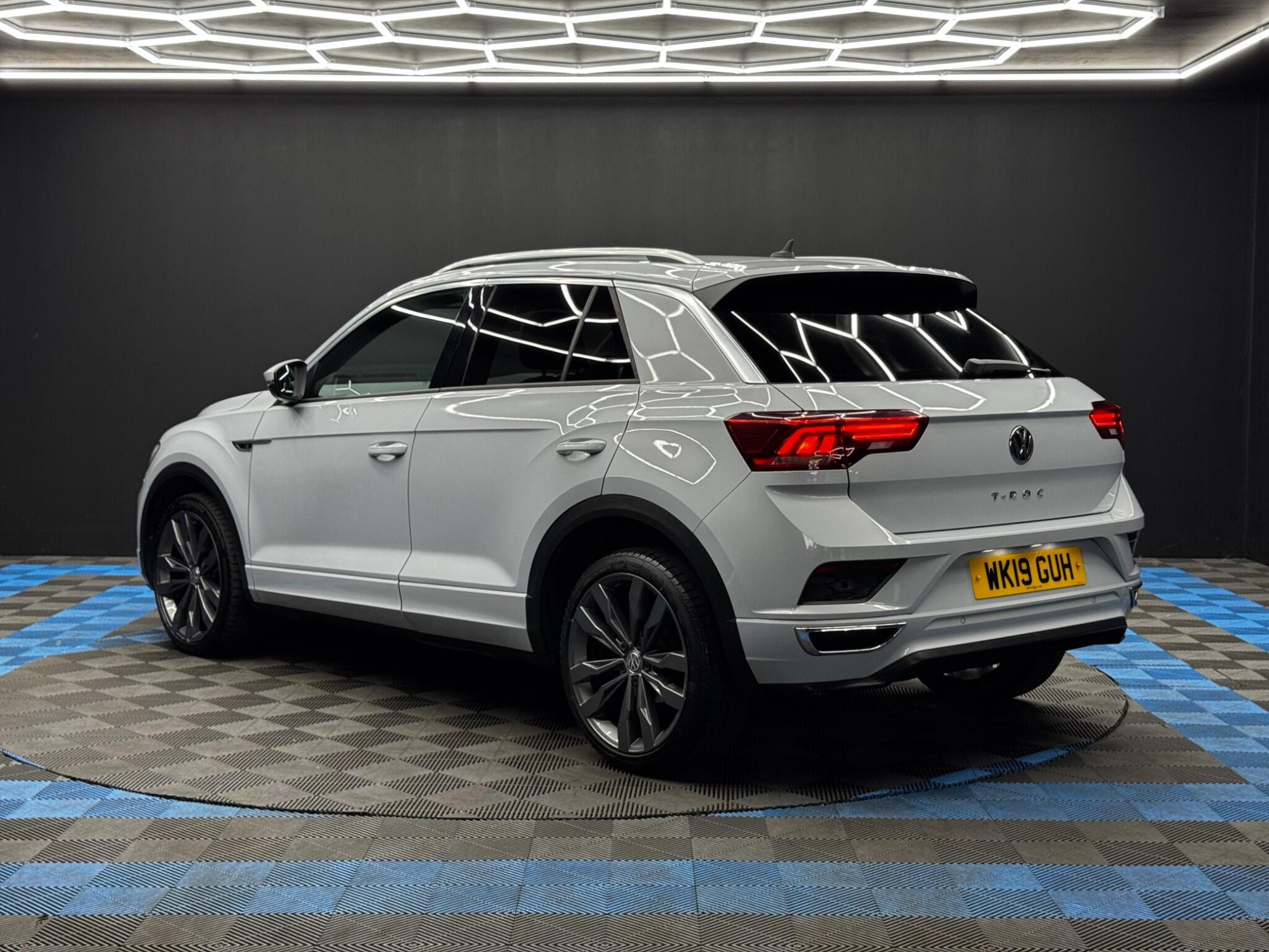 Volkswagen T-Roc 1.6 TDI R-Line Euro 6 (s/s) 5dr 5dr Manual 2026
