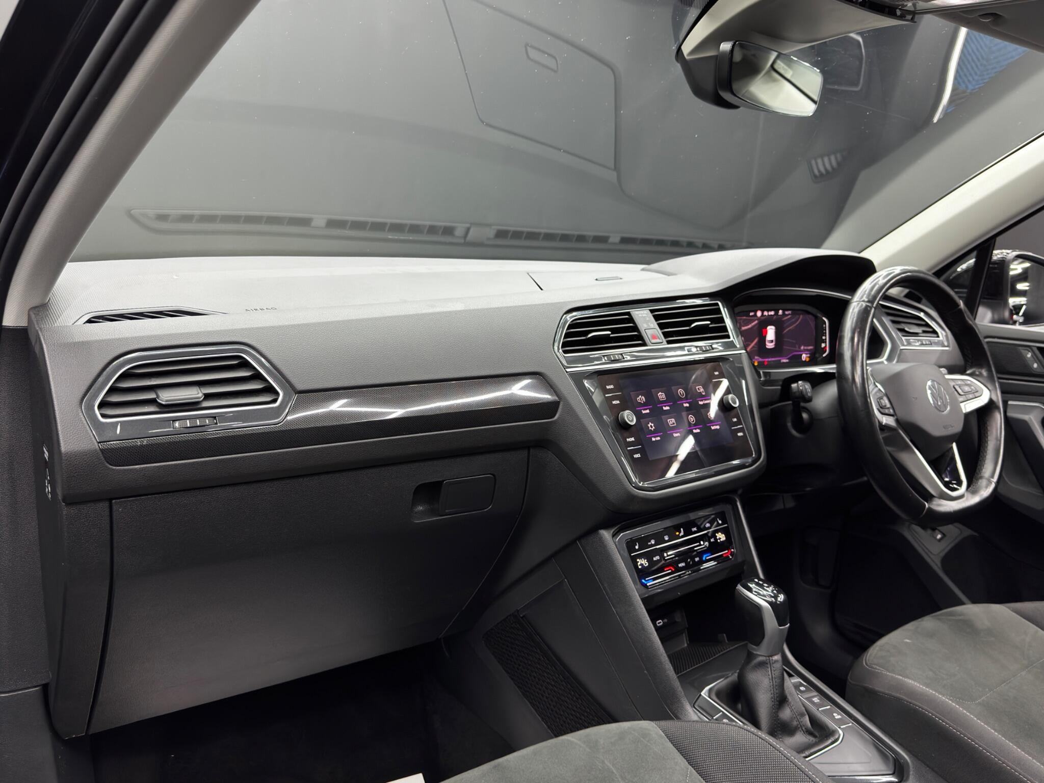 Volkswagen Tiguan 1.5 TSI Elegance DSG Euro 6 (s/s) 5dr 5dr Automatic 2026