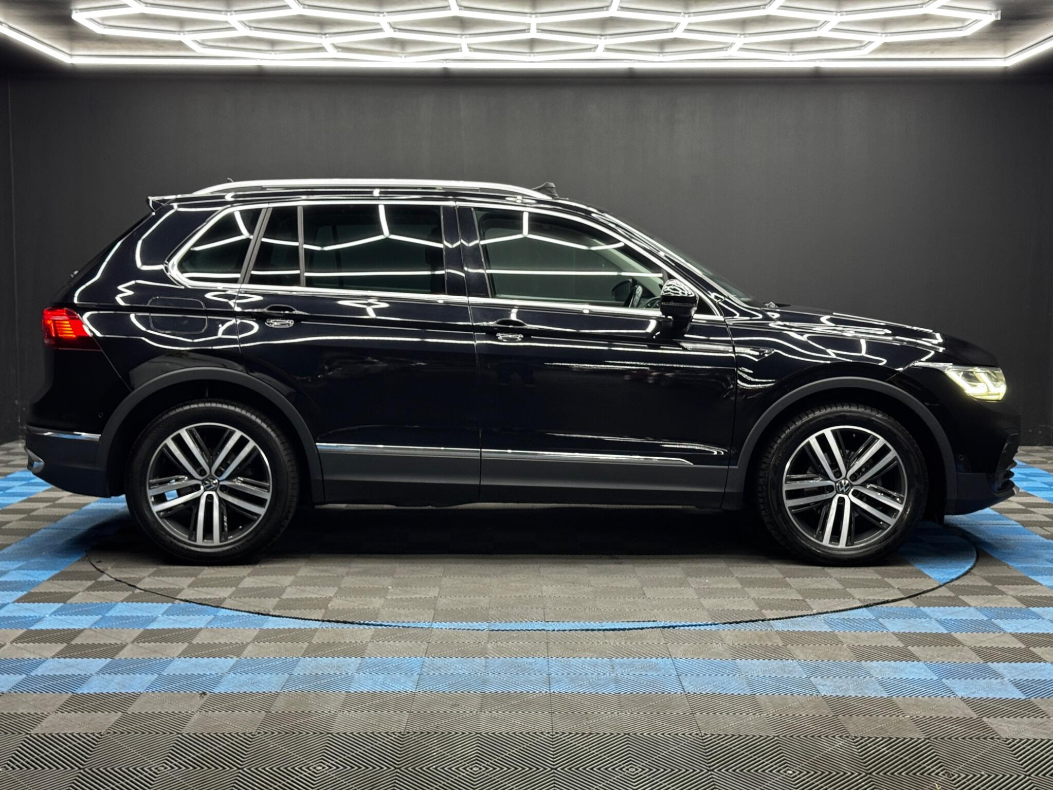 Volkswagen Tiguan 1.5 TSI Elegance DSG Euro 6 (s/s) 5dr 5dr Automatic 2026