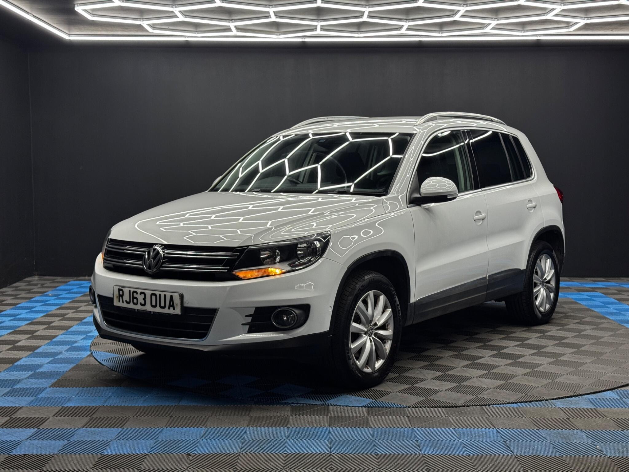 Volkswagen Tiguan 2.0 TDI BlueMotion Tech Match DSG 4WD Euro 5 (s/s) 5dr 5dr Automatic 2026