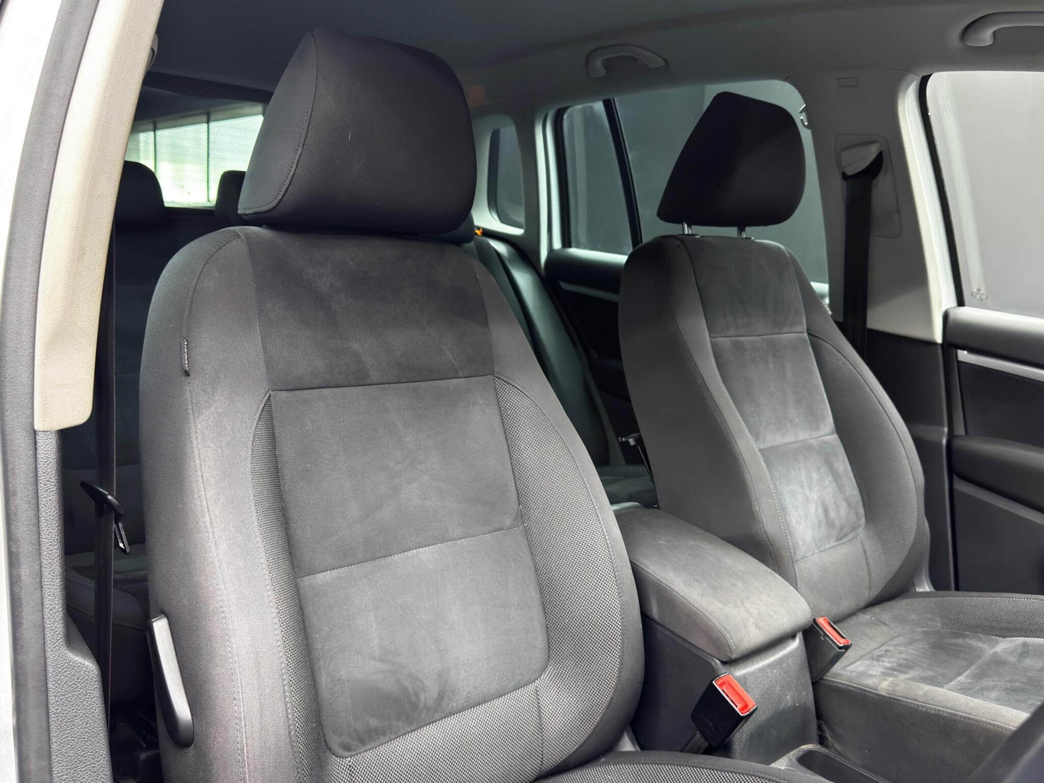 Volkswagen Tiguan 2.0 TDI BlueMotion Tech Match DSG 4WD Euro 5 (s/s) 5dr 5dr Automatic 2026