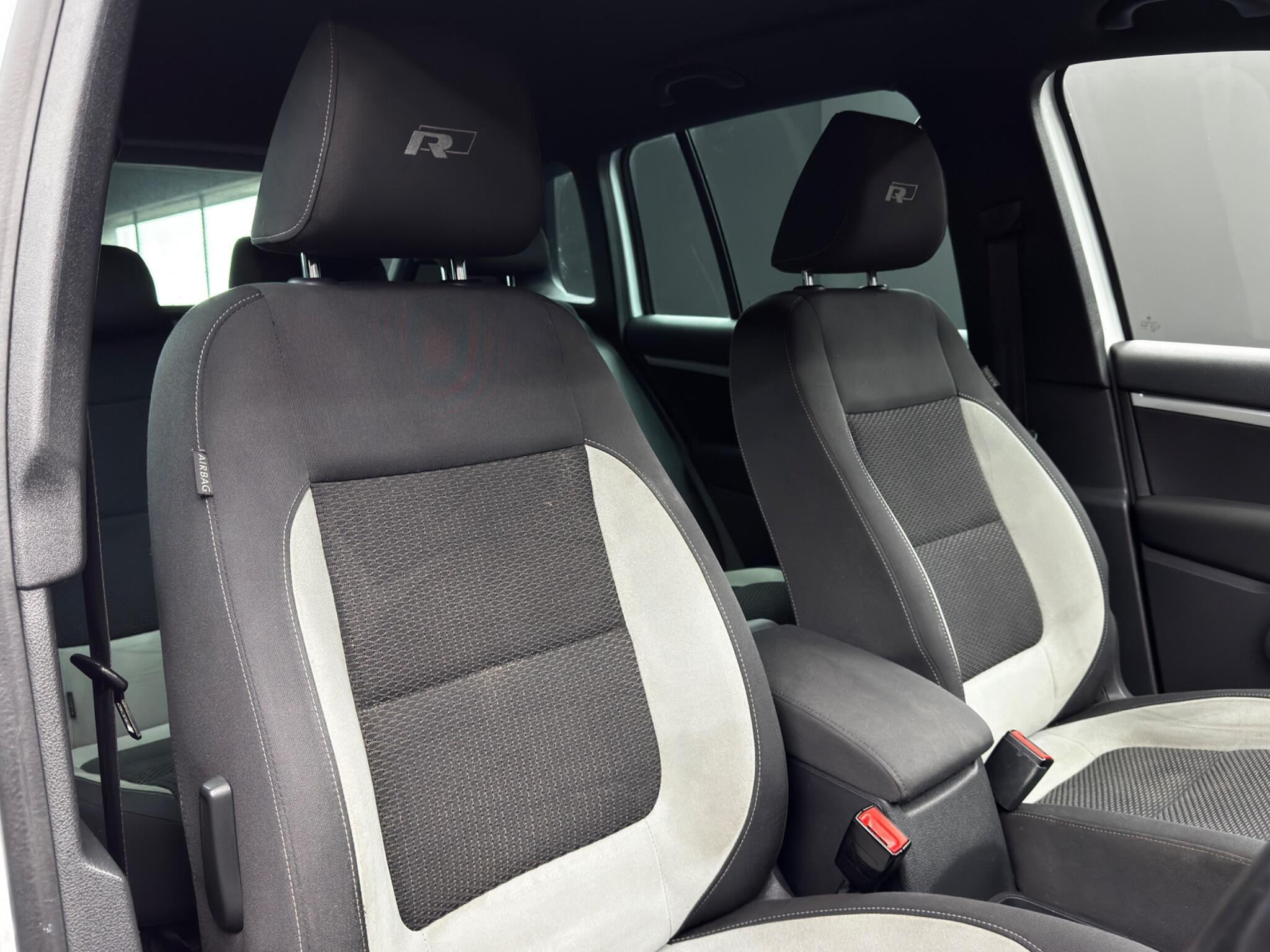 Volkswagen Tiguan 2.0 TDI BlueMotion Tech R-Line 4WD Euro 5 (s/s) 5dr (Nav) 5dr Manual 2026